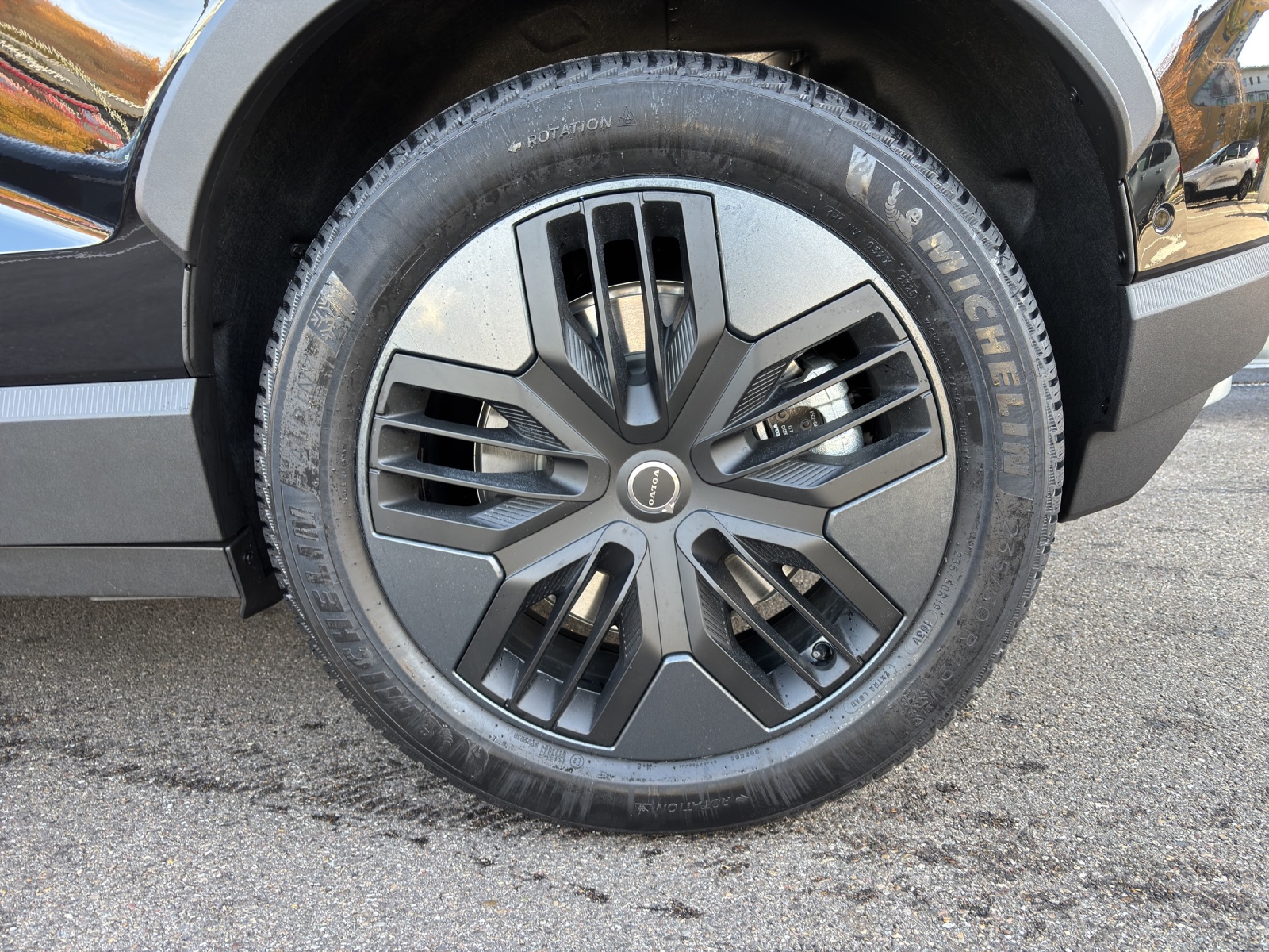 VOLVO EX30 CC E60 Cross Country AWD Twin Performance-image-9