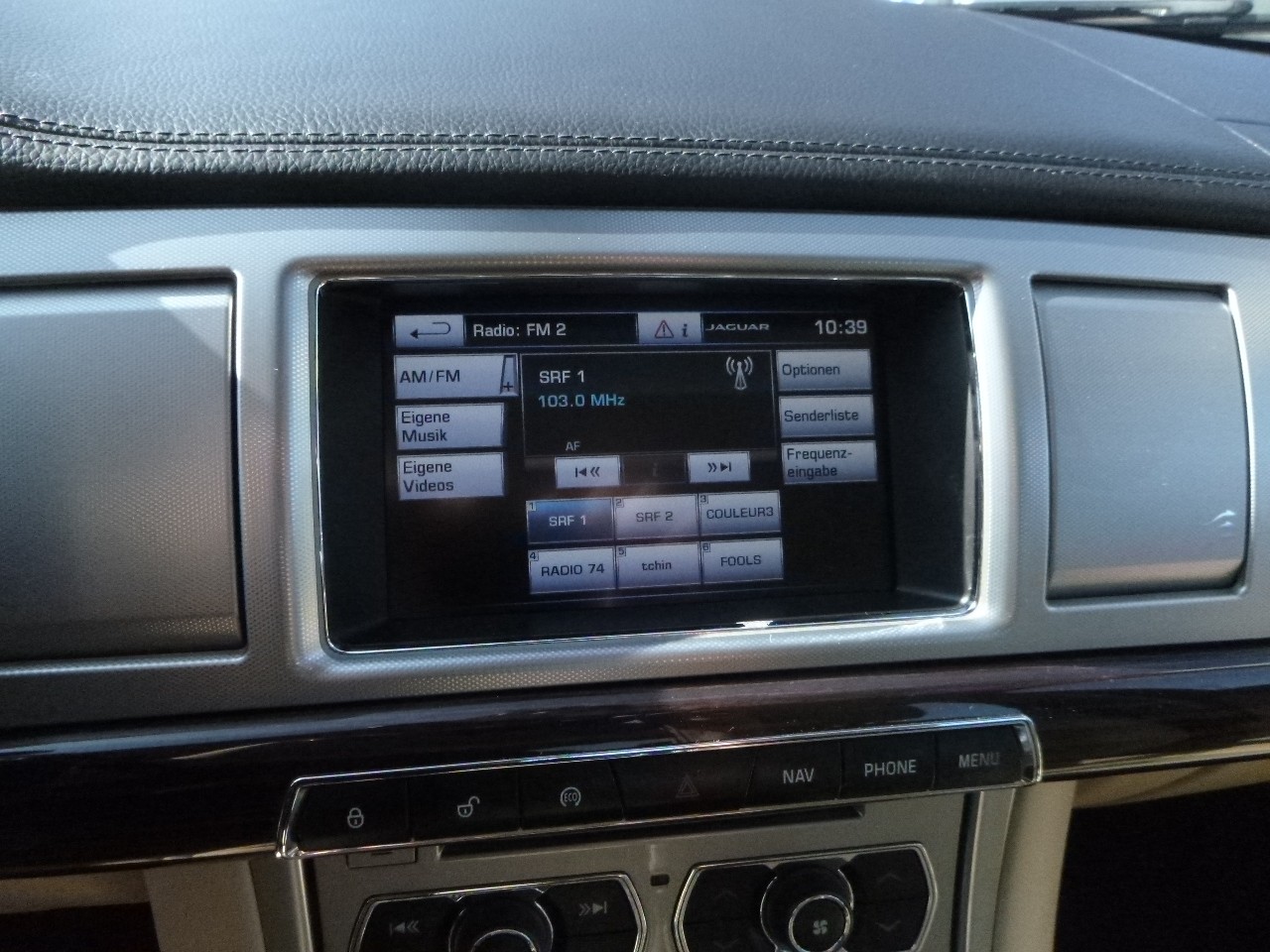 JAGUAR XF 3.0 V6 S/C Premium Luxury 4x4-image-21