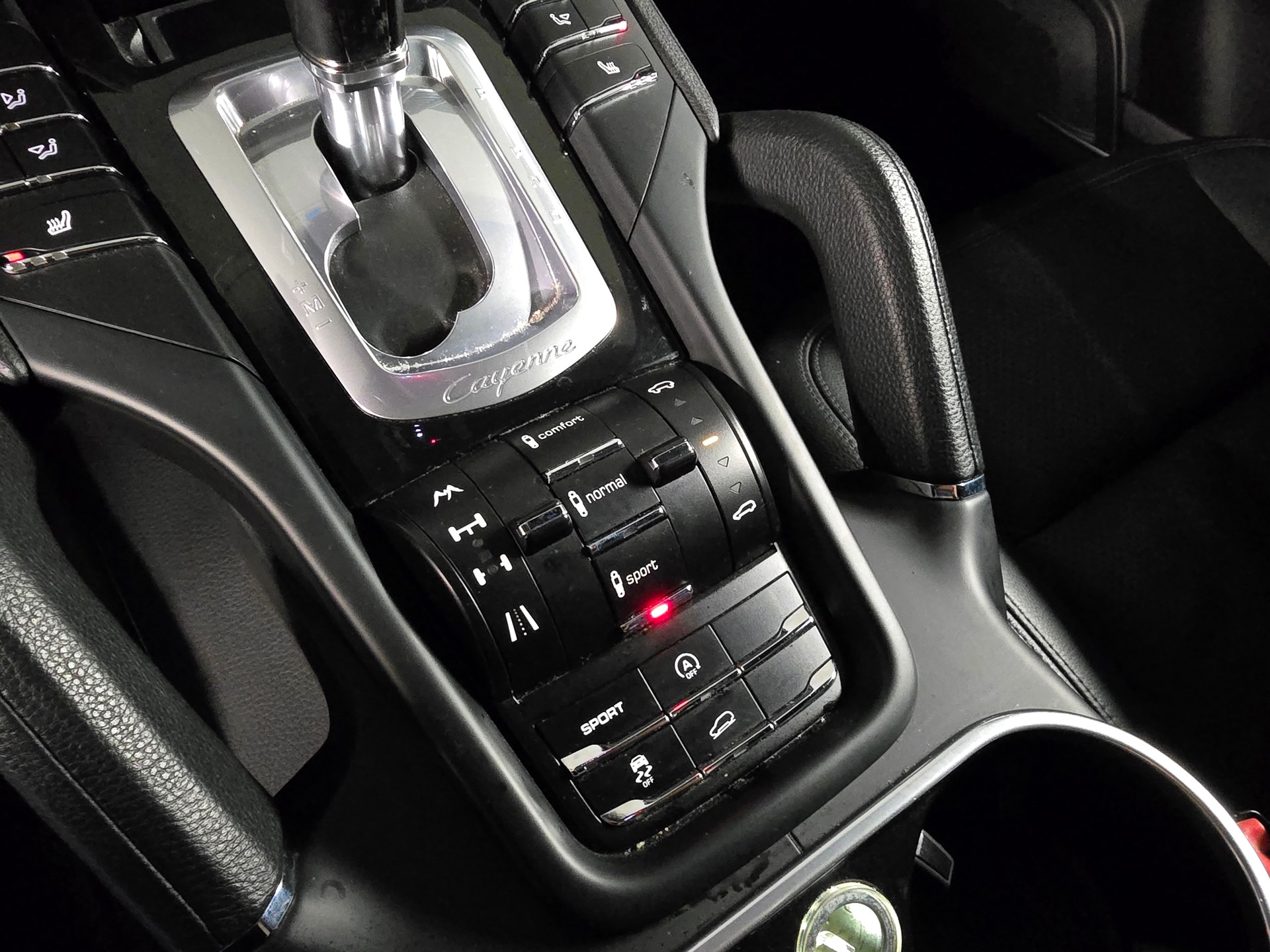PORSCHE Cayenne Diesel-image-15