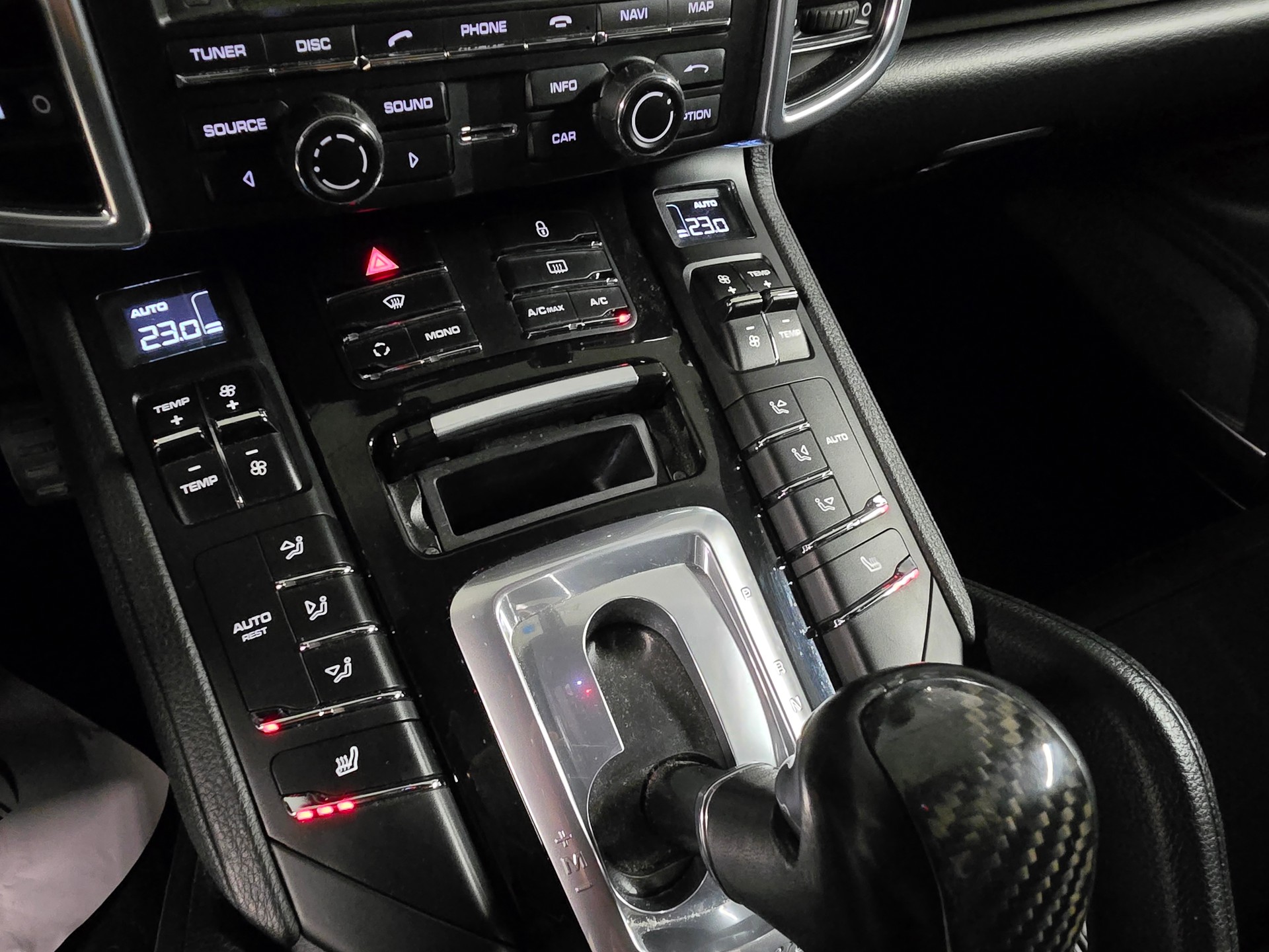 PORSCHE Cayenne Diesel-image-14