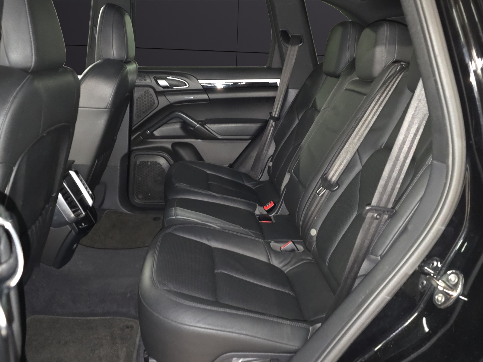 PORSCHE Cayenne Diesel-image-18