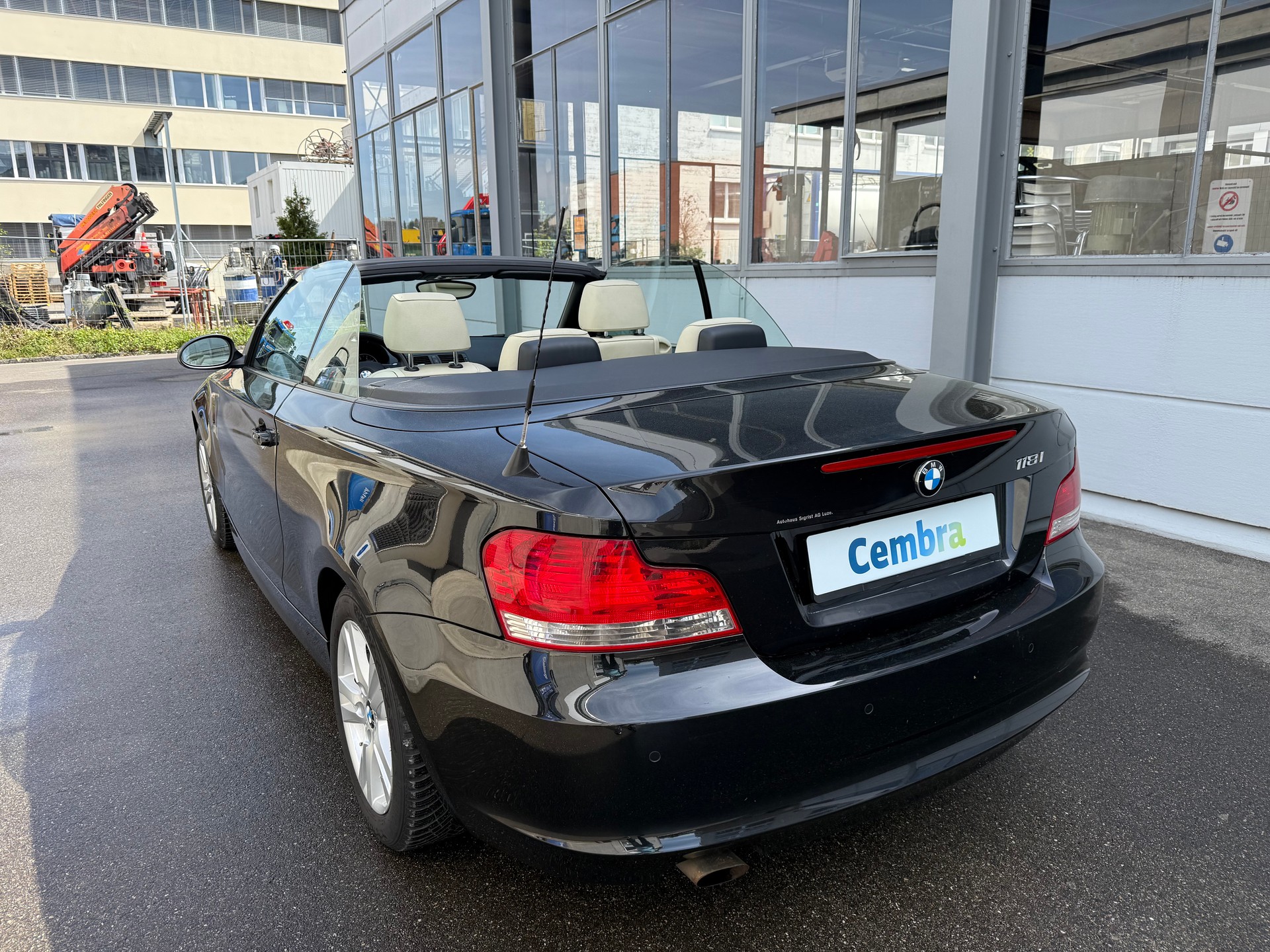 BMW 118i Cabrio Steptronic-image-5