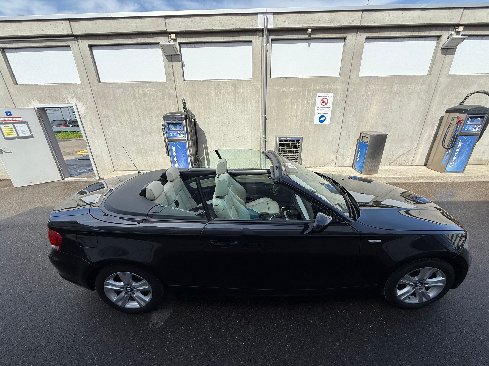 BMW 118i Cabrio Steptronic-image-2