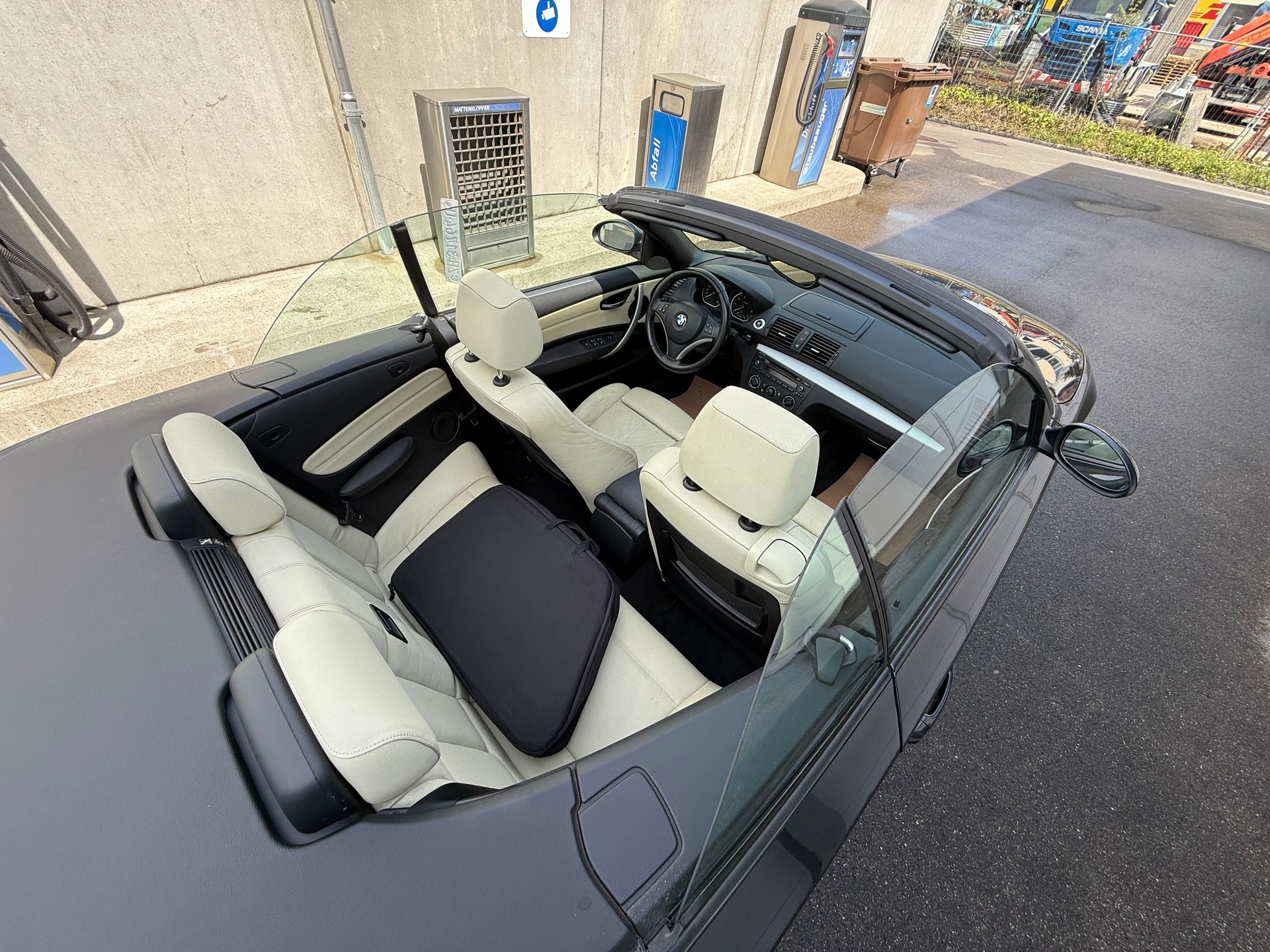BMW 118i Cabrio Steptronic-image-13