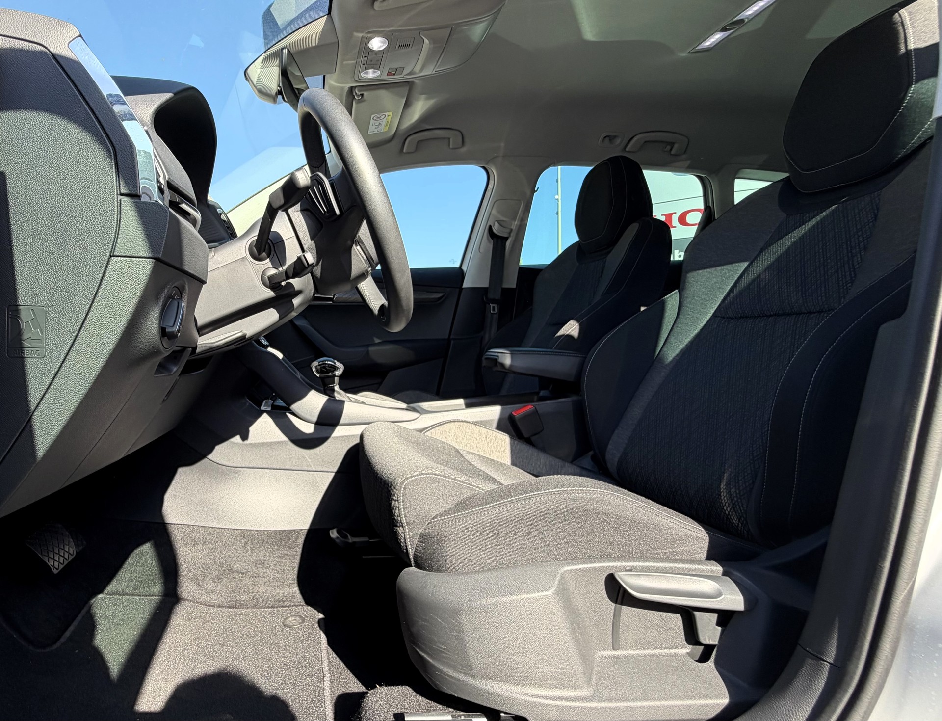 SKODA Karoq 2.0 TDI CR Style 4x4 DSG-image-15