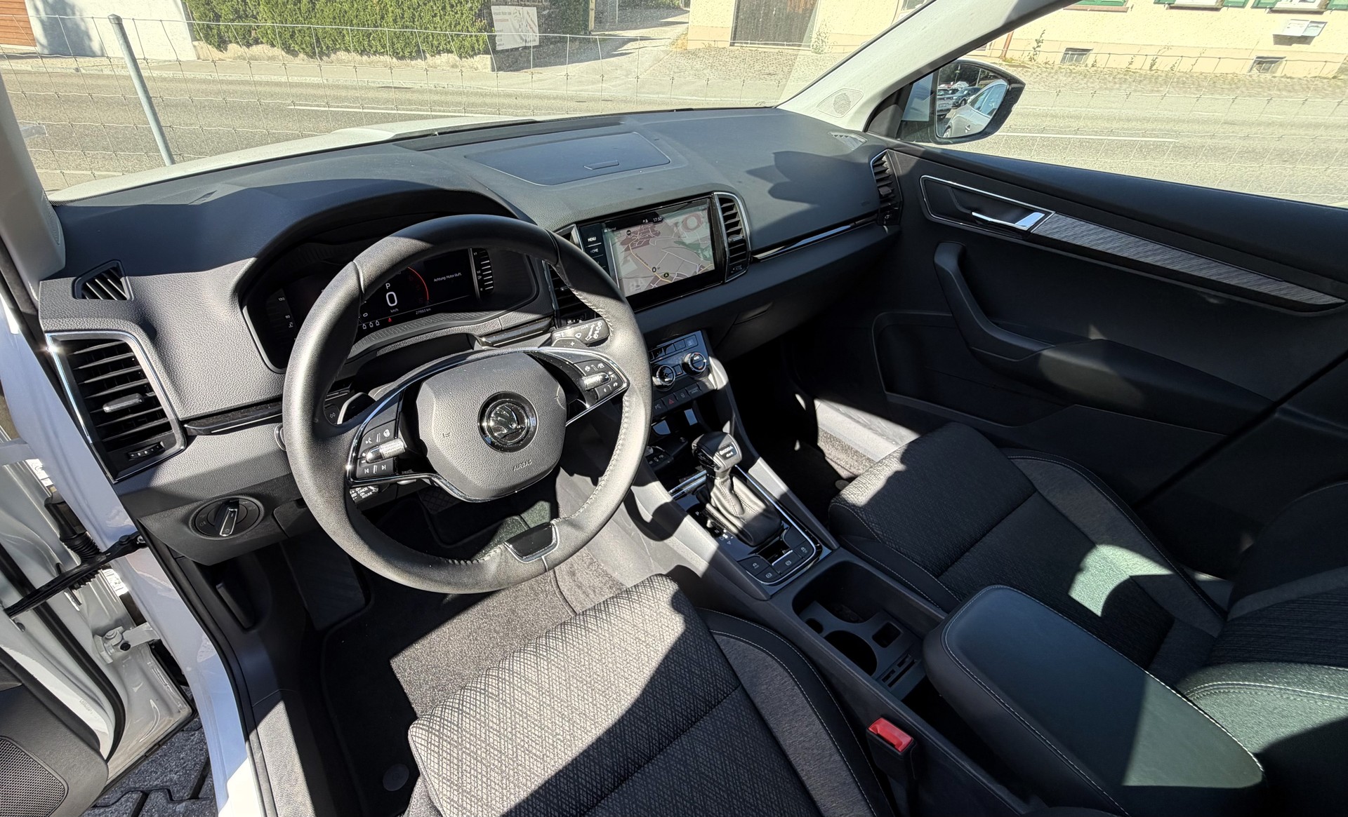 SKODA Karoq 2.0 TDI CR Style 4x4 DSG-image-14