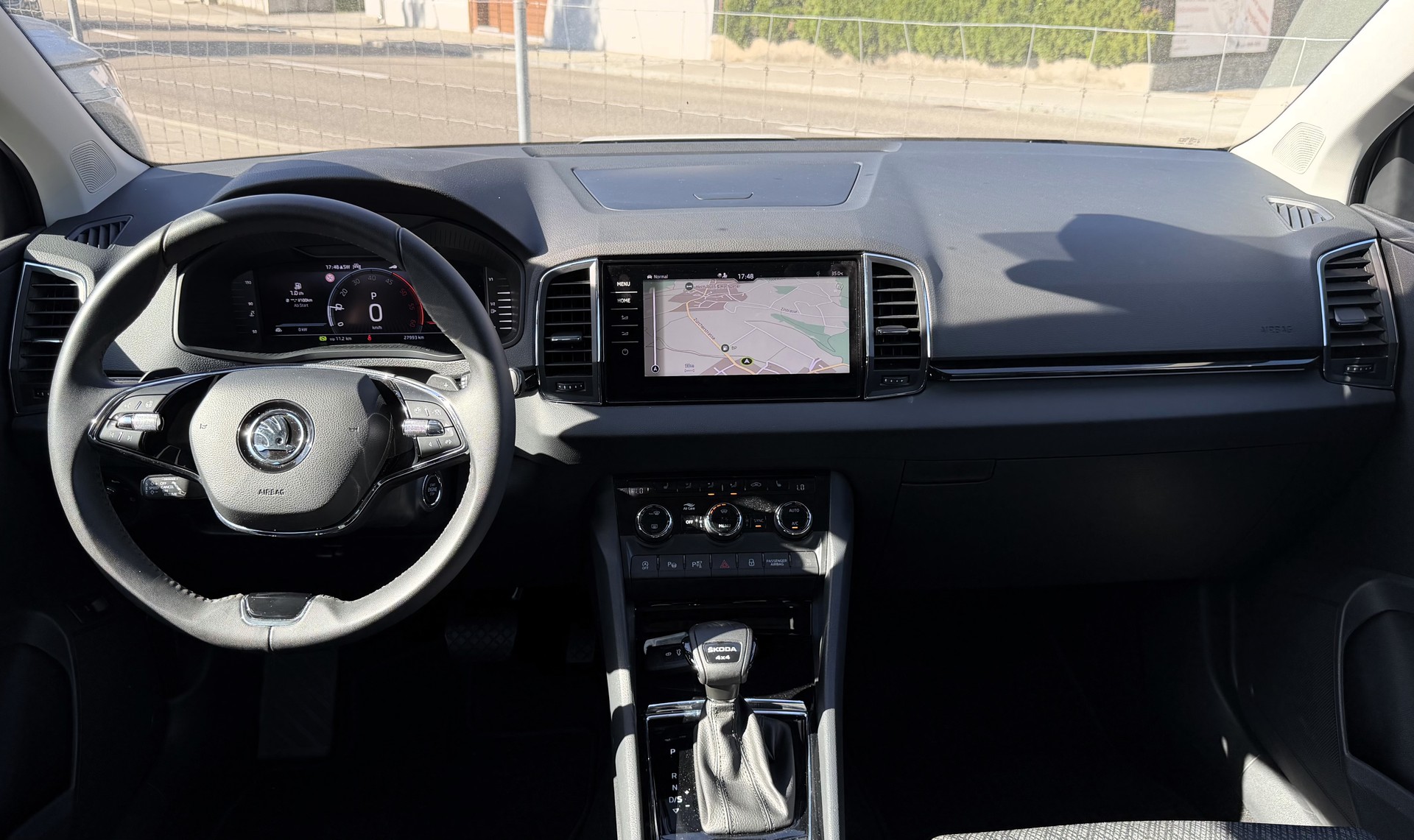 SKODA Karoq 2.0 TDI CR Style 4x4 DSG-image-11