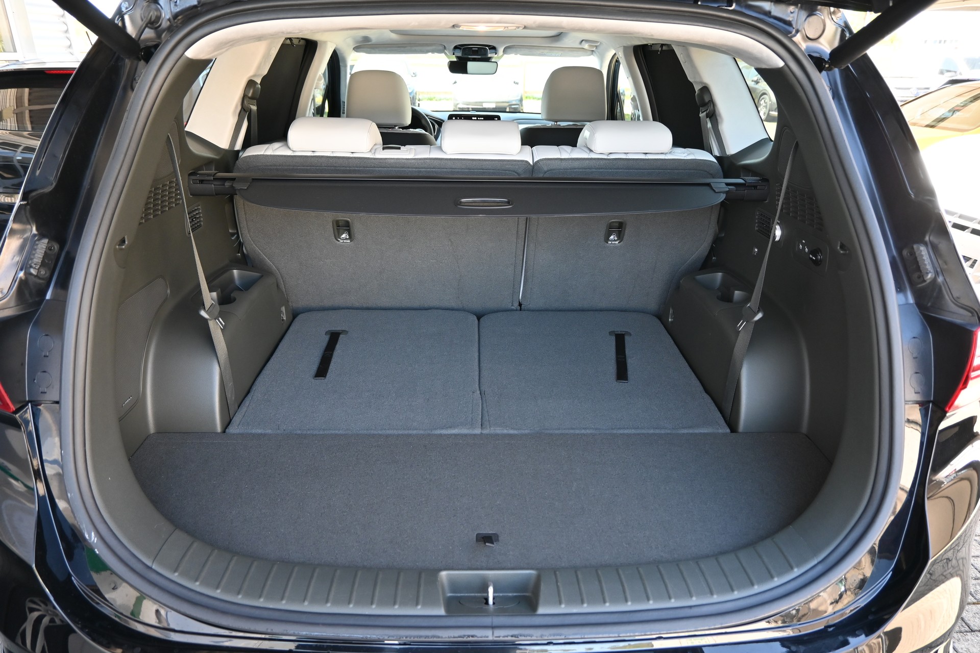 HYUNDAI Santa Fe 2.2 CRDI Vertex 4WD Automatic 7-Plätzer + Werksgarantie 02.2027-image-8