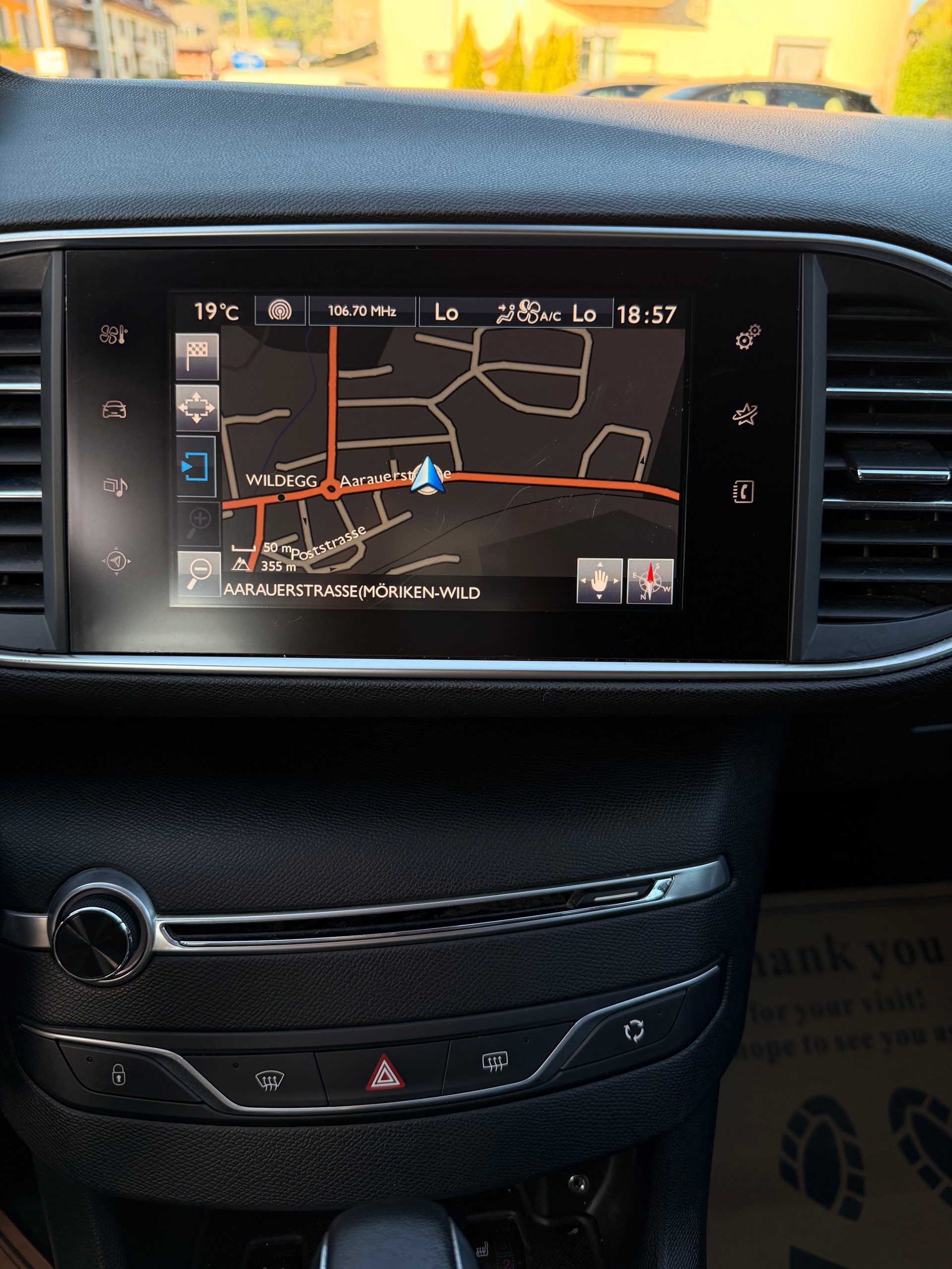 PEUGEOT 308 SW 1.2 THP Business Automatic-image-10
