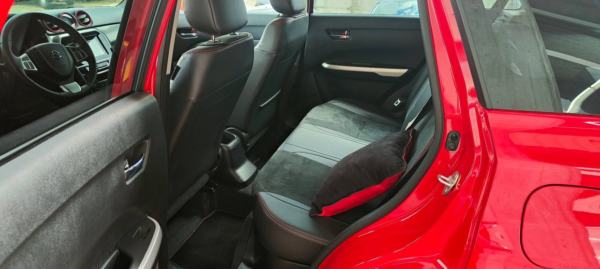 SUZUKI Vitara 1.4 Boosterjet Sergio Cellano Top-image-6