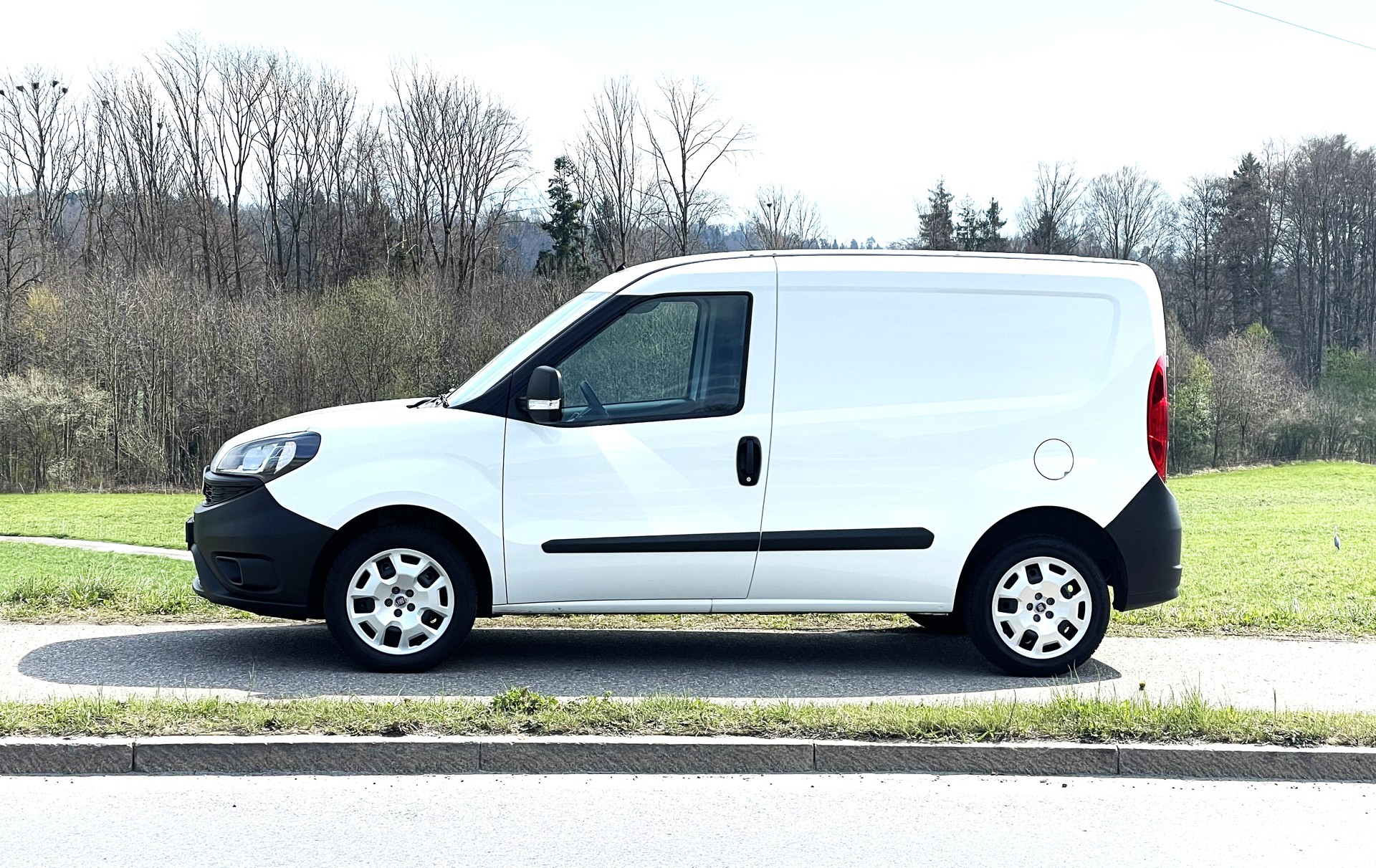 FIAT Doblò 1.4 T-Jet Cargo Swiss-image-1