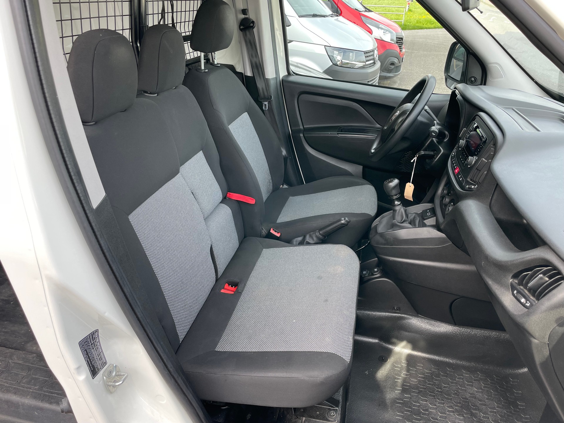 FIAT Doblò 1.4 T-Jet Cargo Swiss-image-4
