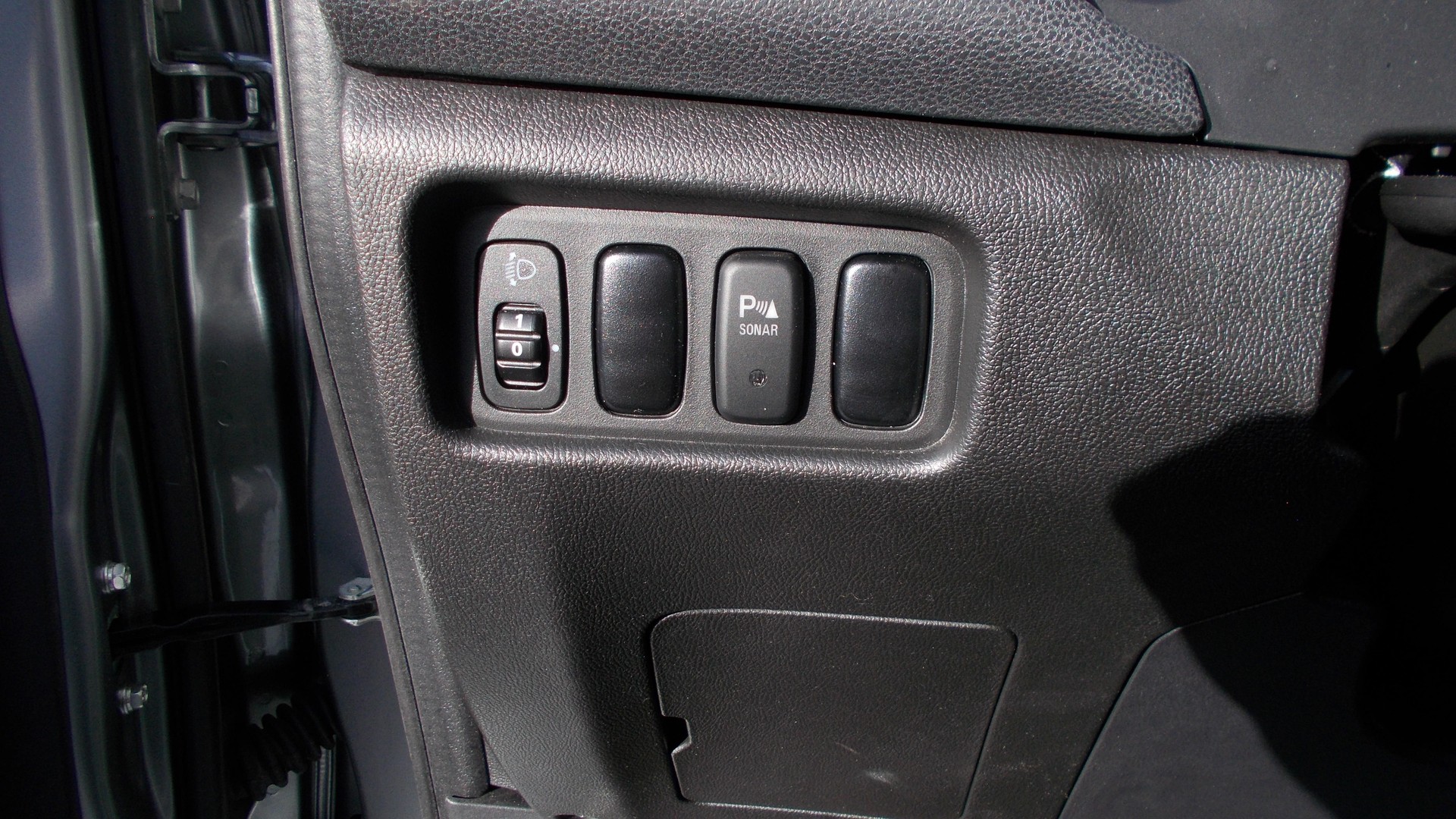 MITSUBISHI ASX 2.0 MIVEC Value 4WD Automat-image-8