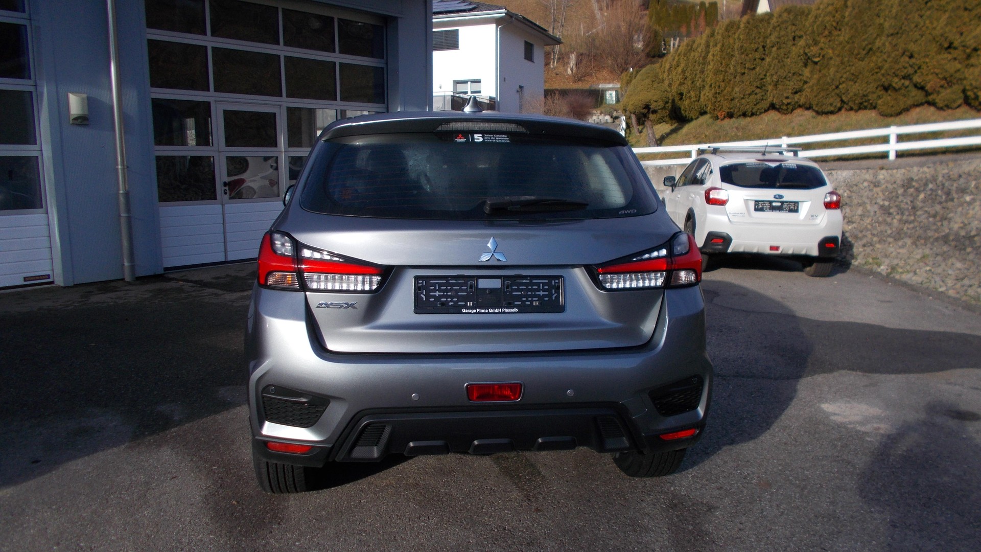 MITSUBISHI ASX 2.0 MIVEC Value 4WD Automat-image-3