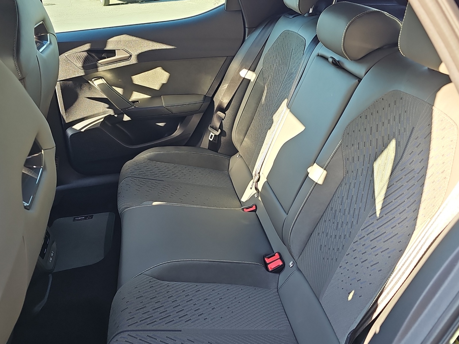 CUPRA LEON 1.5 TSI Prime Edition DSG-image-12
