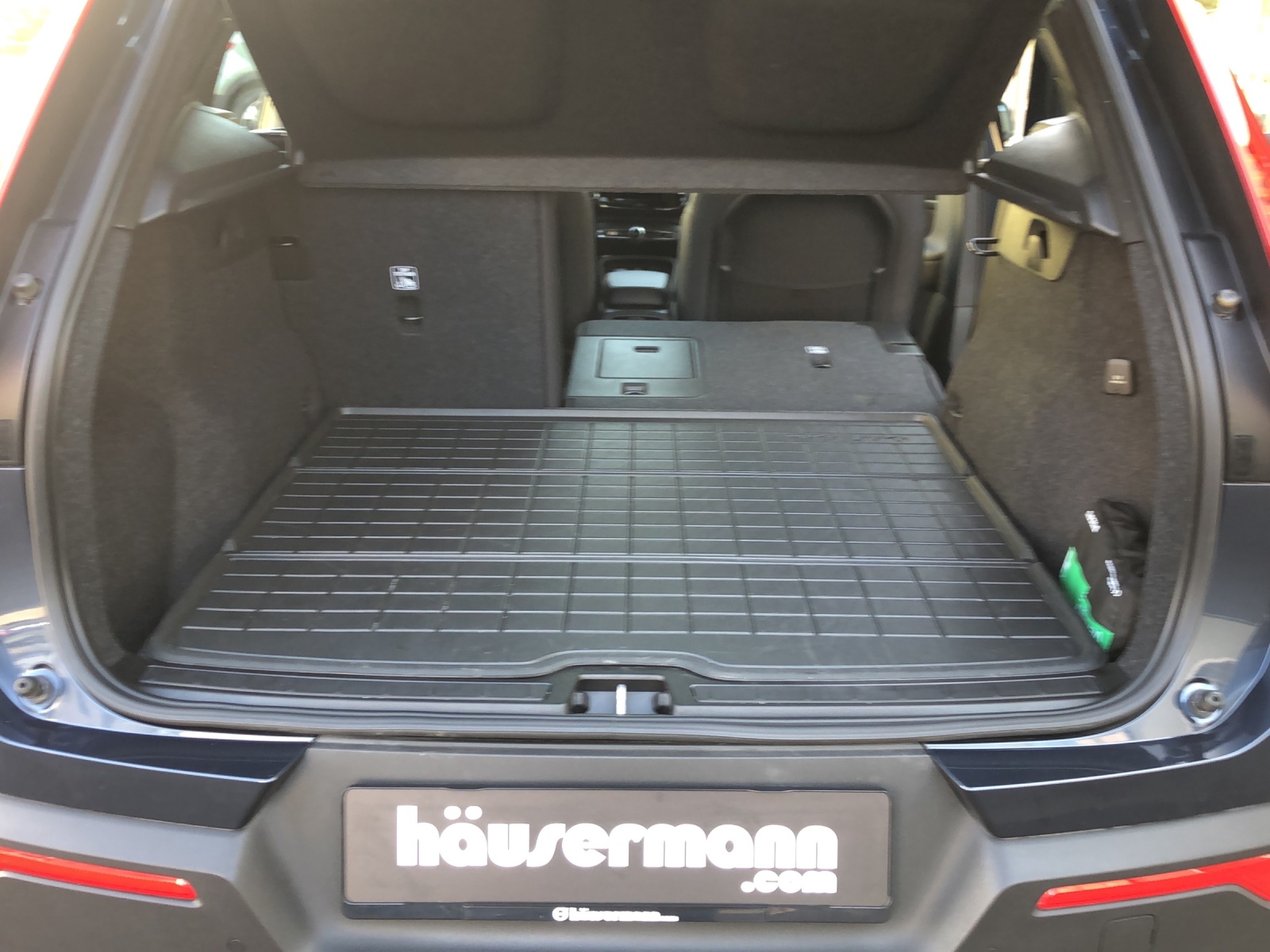 VOLVO XC40 1.5 T4 PiH Inscription Expression-image-11