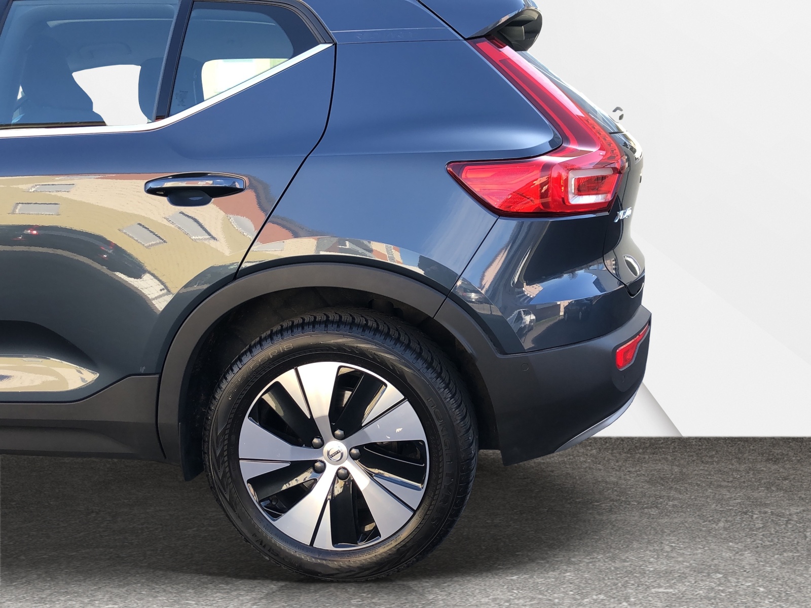 VOLVO XC40 1.5 T4 PiH Inscription Expression-image-12