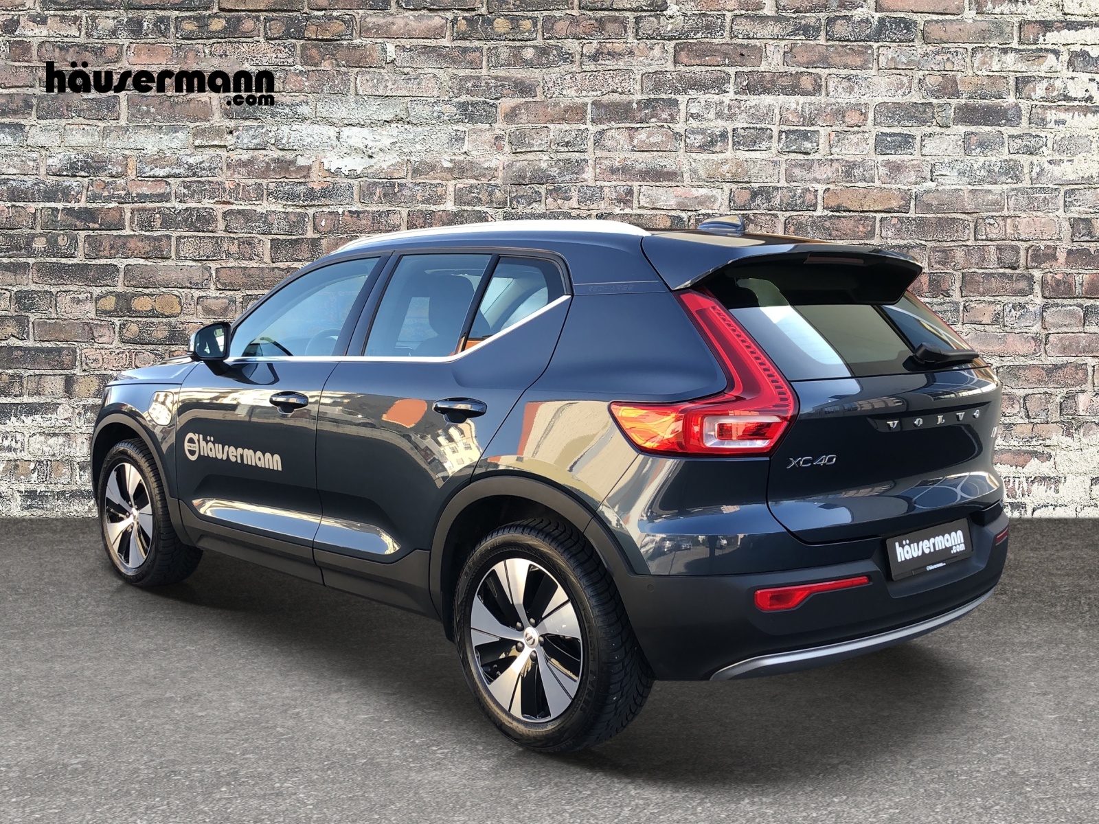 VOLVO XC40 1.5 T4 PiH Inscription Expression-image-13