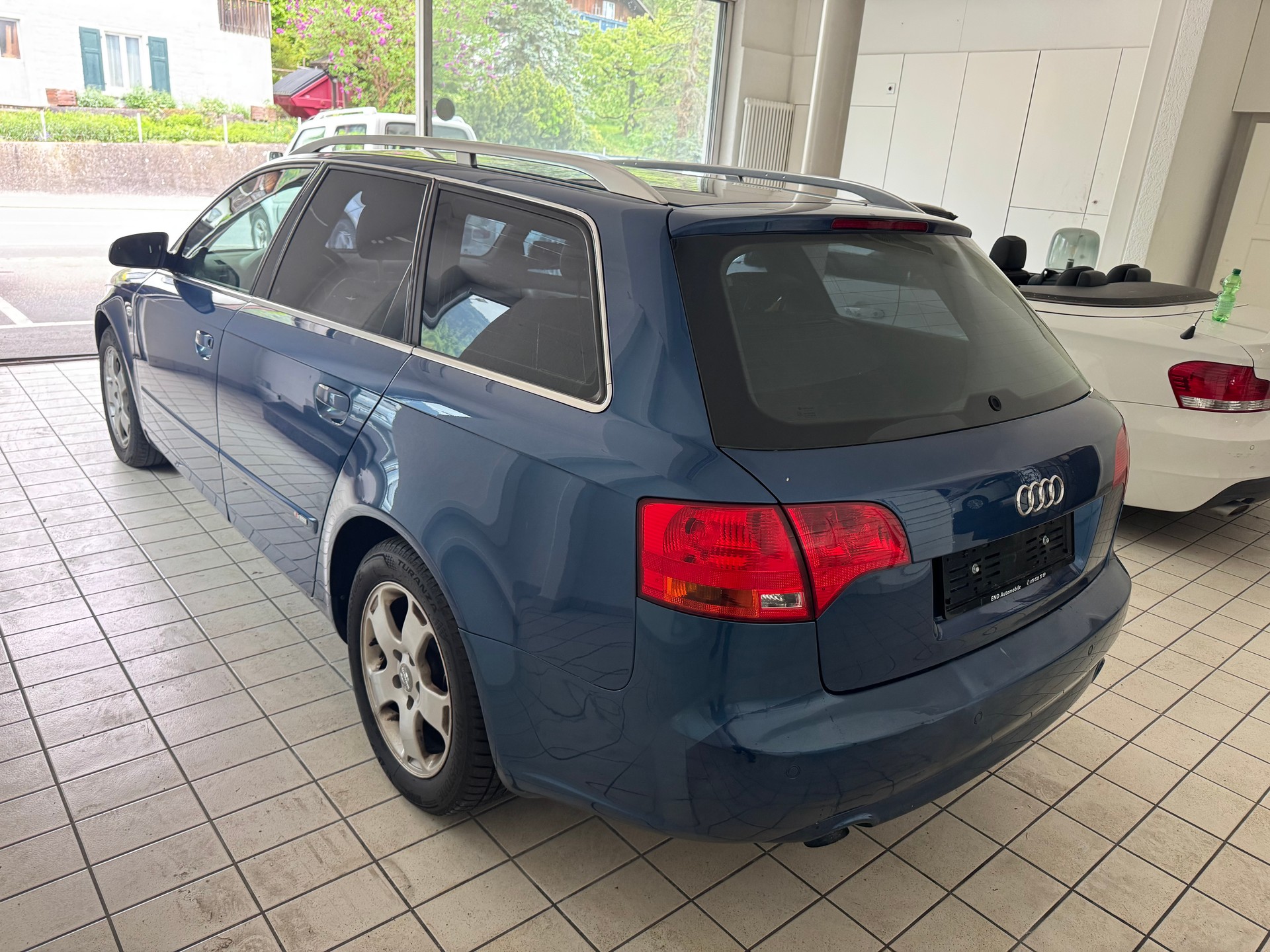 AUDI A4 Avant 2.5 TDI-image-6