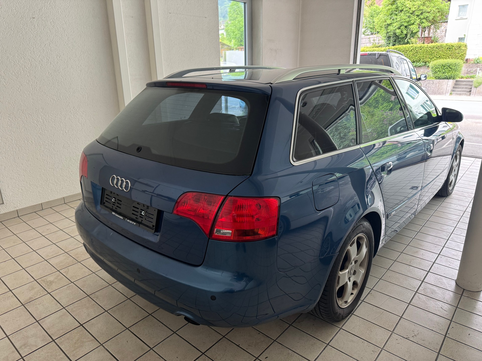 AUDI A4 Avant 2.5 TDI-image-7