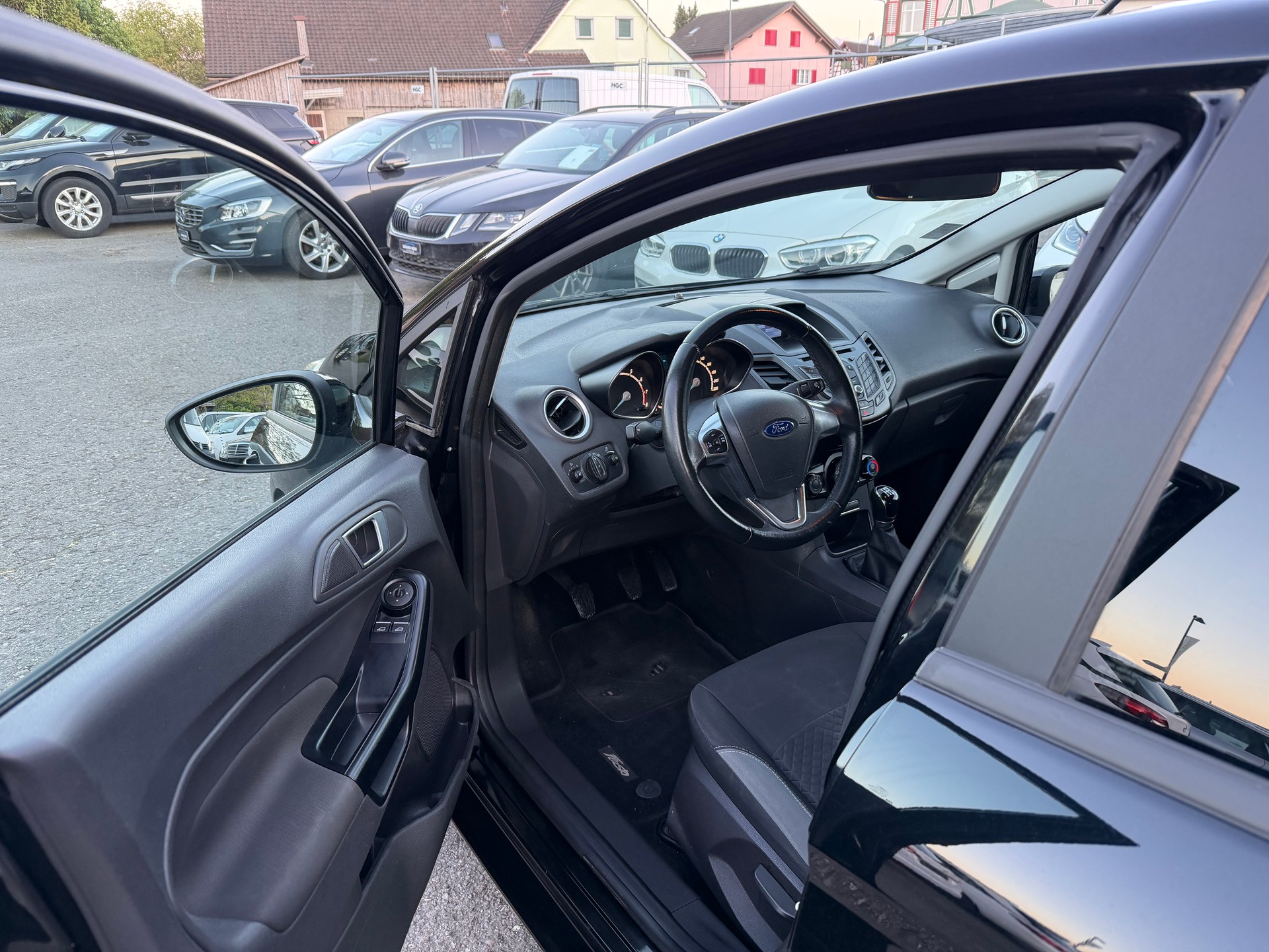 FORD Fiesta 1.0 SCTi Trend-image-9