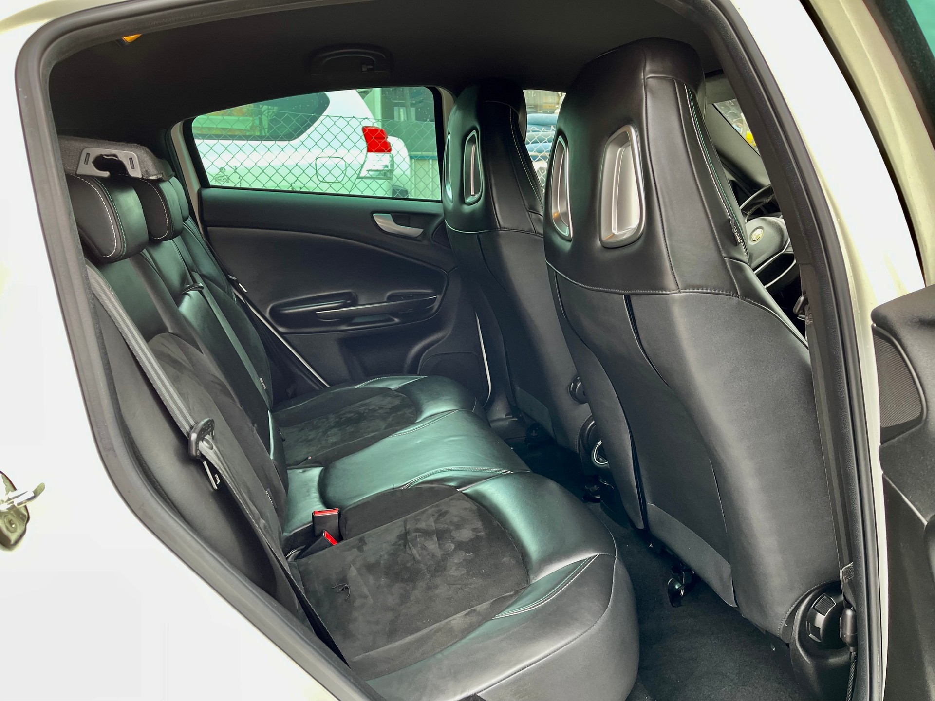 ALFA ROMEO Giulietta 1750 TBi Quadrifoglio Verde TCT-image-16