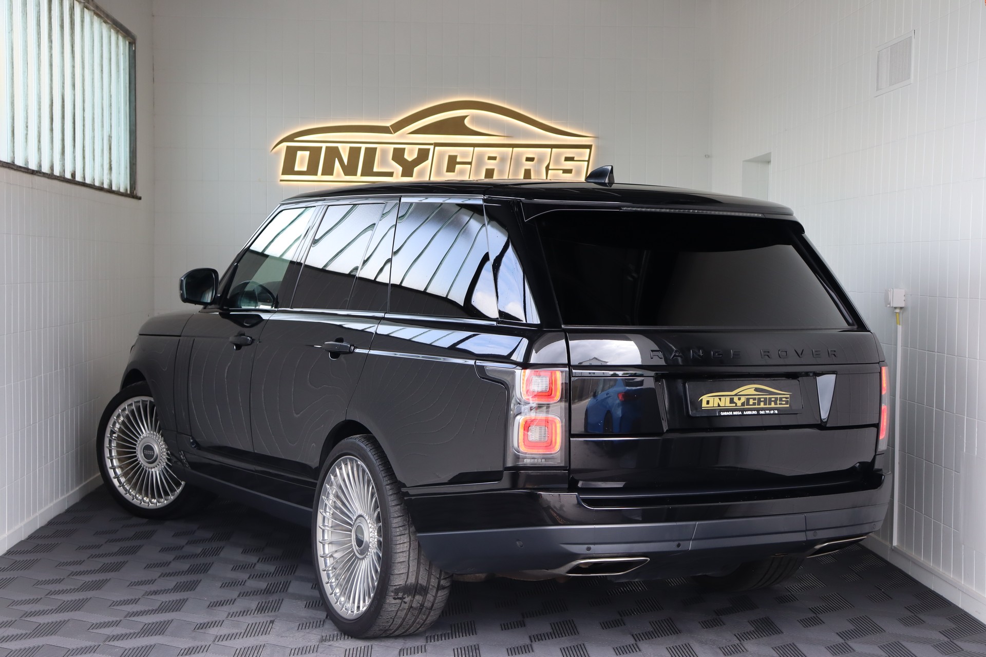 LAND ROVER Range Rover 5.0 V8 S/C Vogue Automatic-image-5