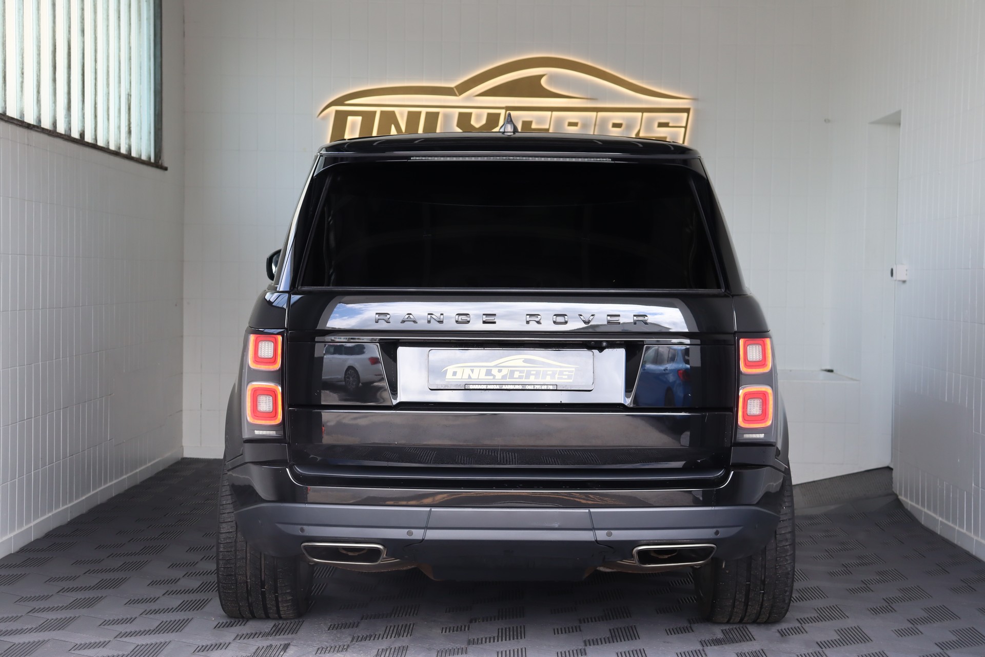 LAND ROVER Range Rover 5.0 V8 S/C Vogue Automatic-image-6