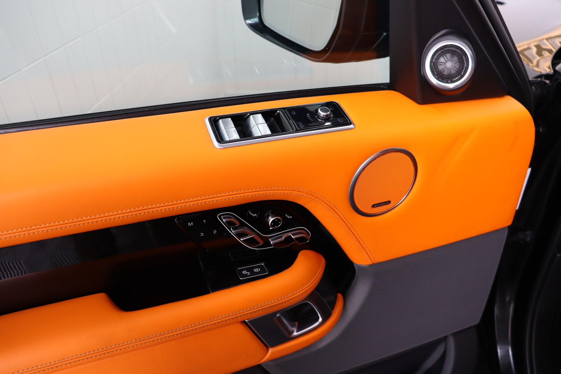 LAND ROVER Range Rover 5.0 V8 S/C Vogue Automatic-image-21