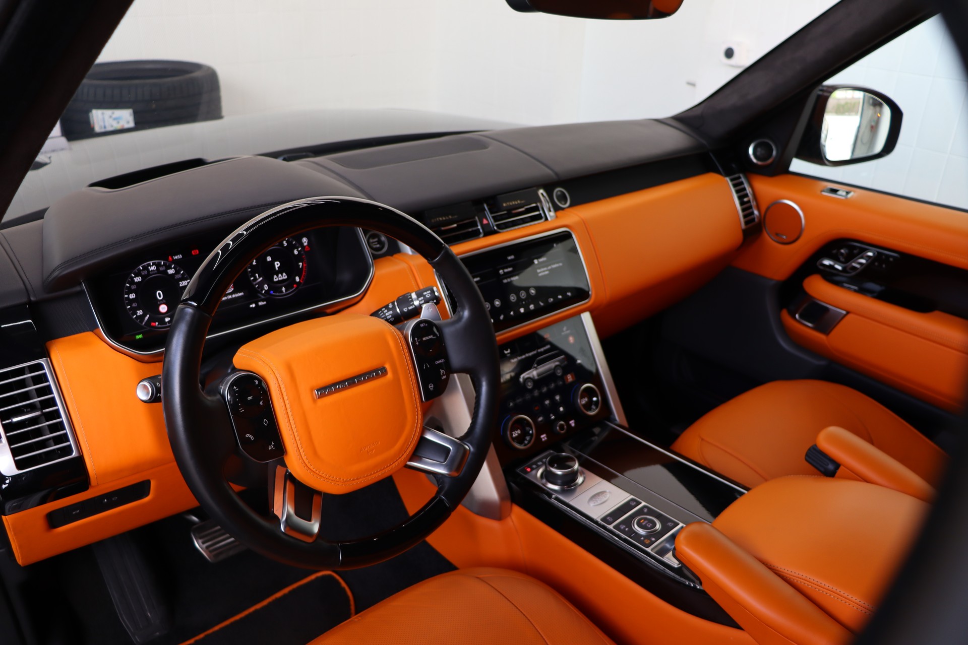 LAND ROVER Range Rover 5.0 V8 S/C Vogue Automatic-image-12