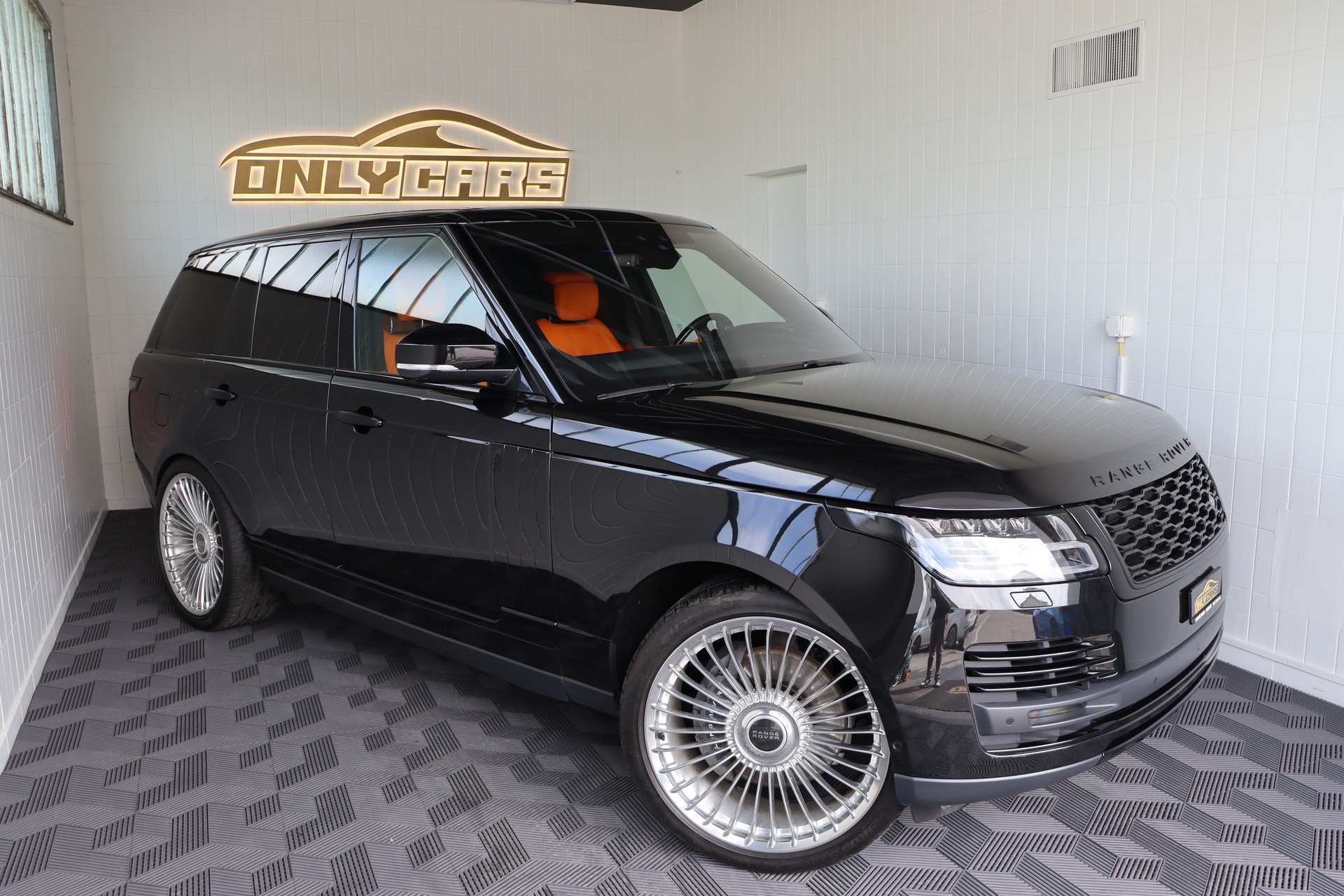 LAND ROVER Range Rover 5.0 V8 S/C Vogue Automatic-image-3