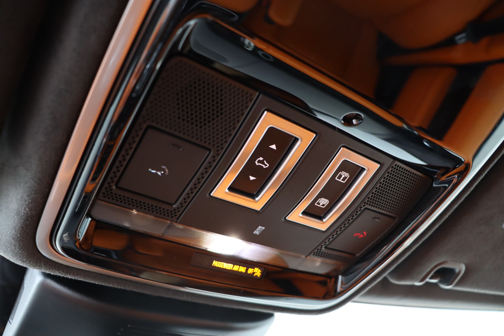 LAND ROVER Range Rover 5.0 V8 S/C Vogue Automatic-image-22