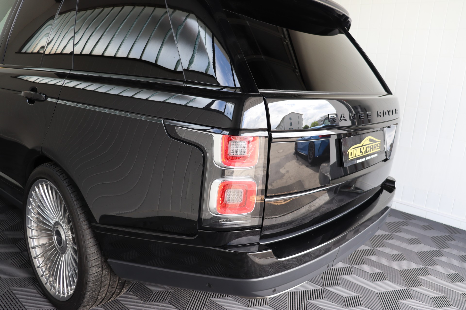 LAND ROVER Range Rover 5.0 V8 S/C Vogue Automatic-image-8