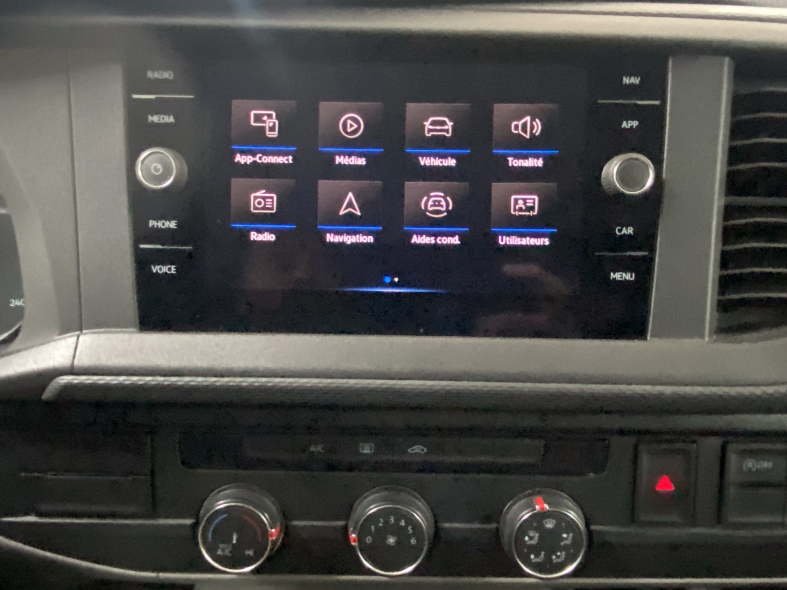 VW T6.1 2.0 TDI-image-14
