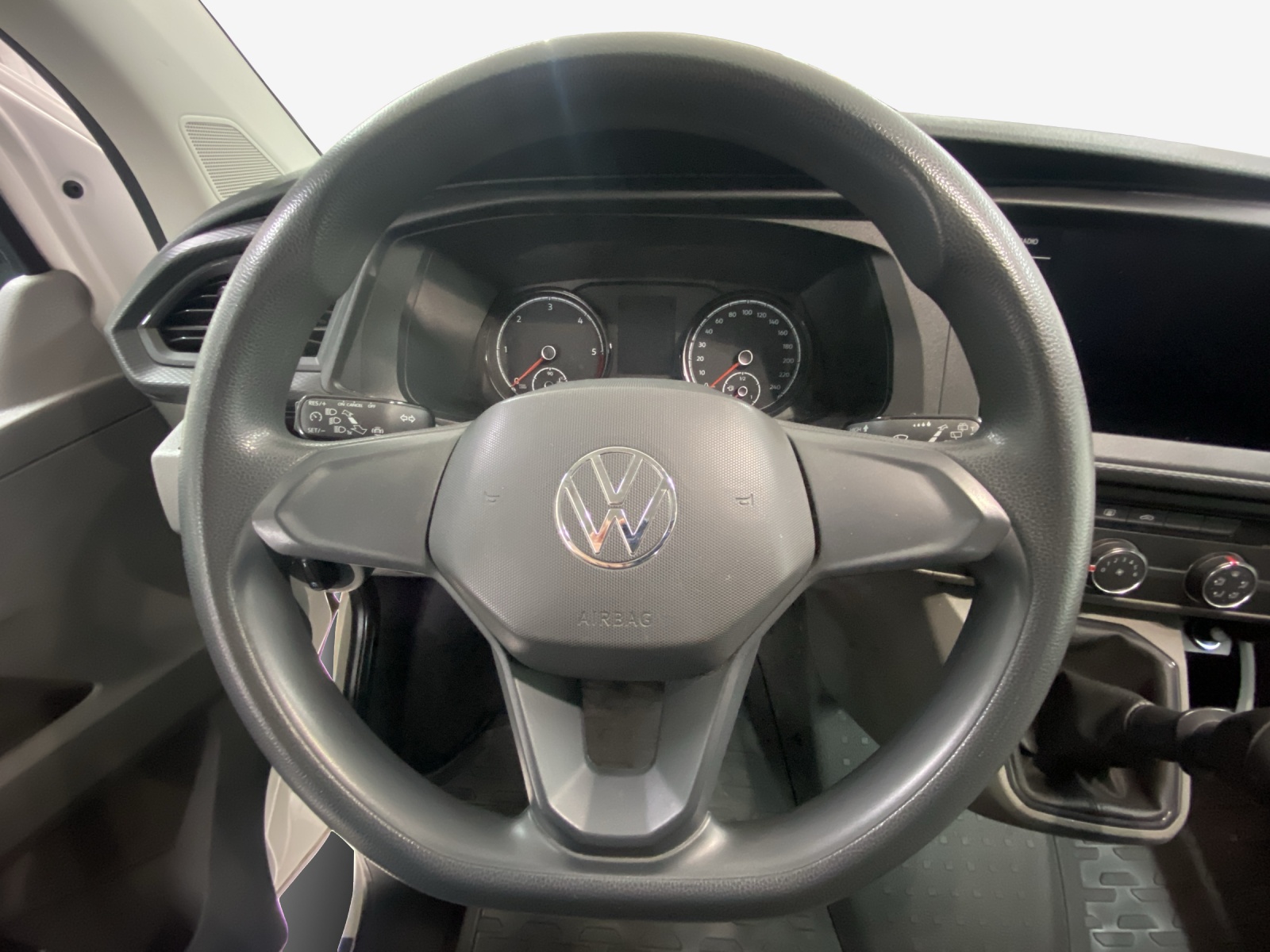 VW T6.1 2.0 TDI-image-9