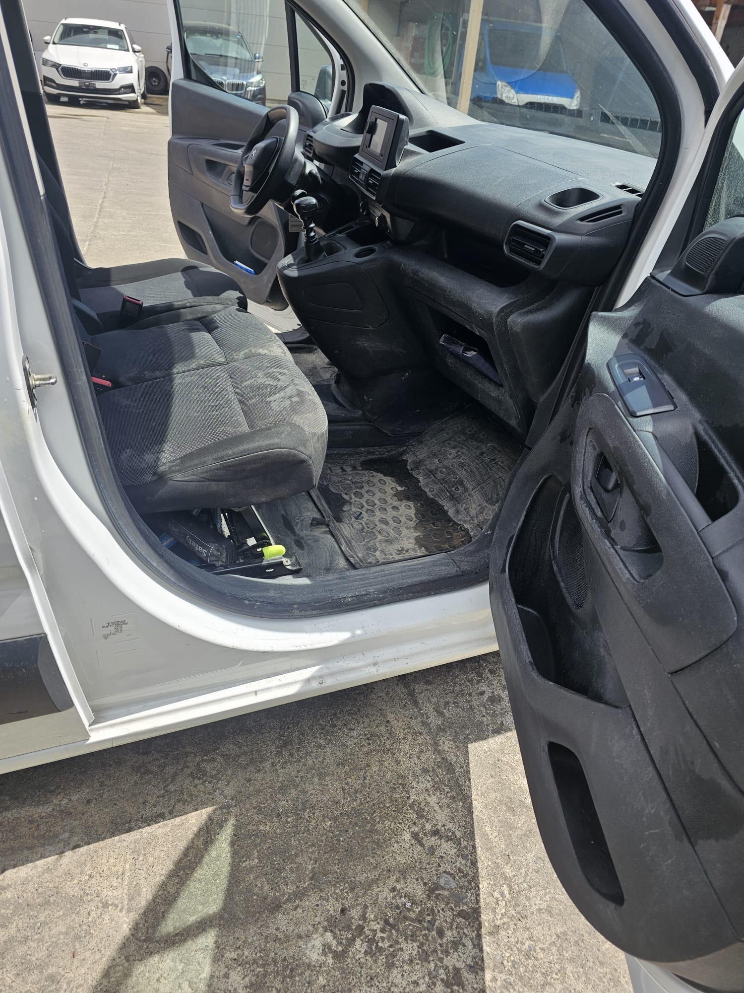 PEUGEOT Partner 1.5 Blue HDi s/s Pro 650kg-image-9