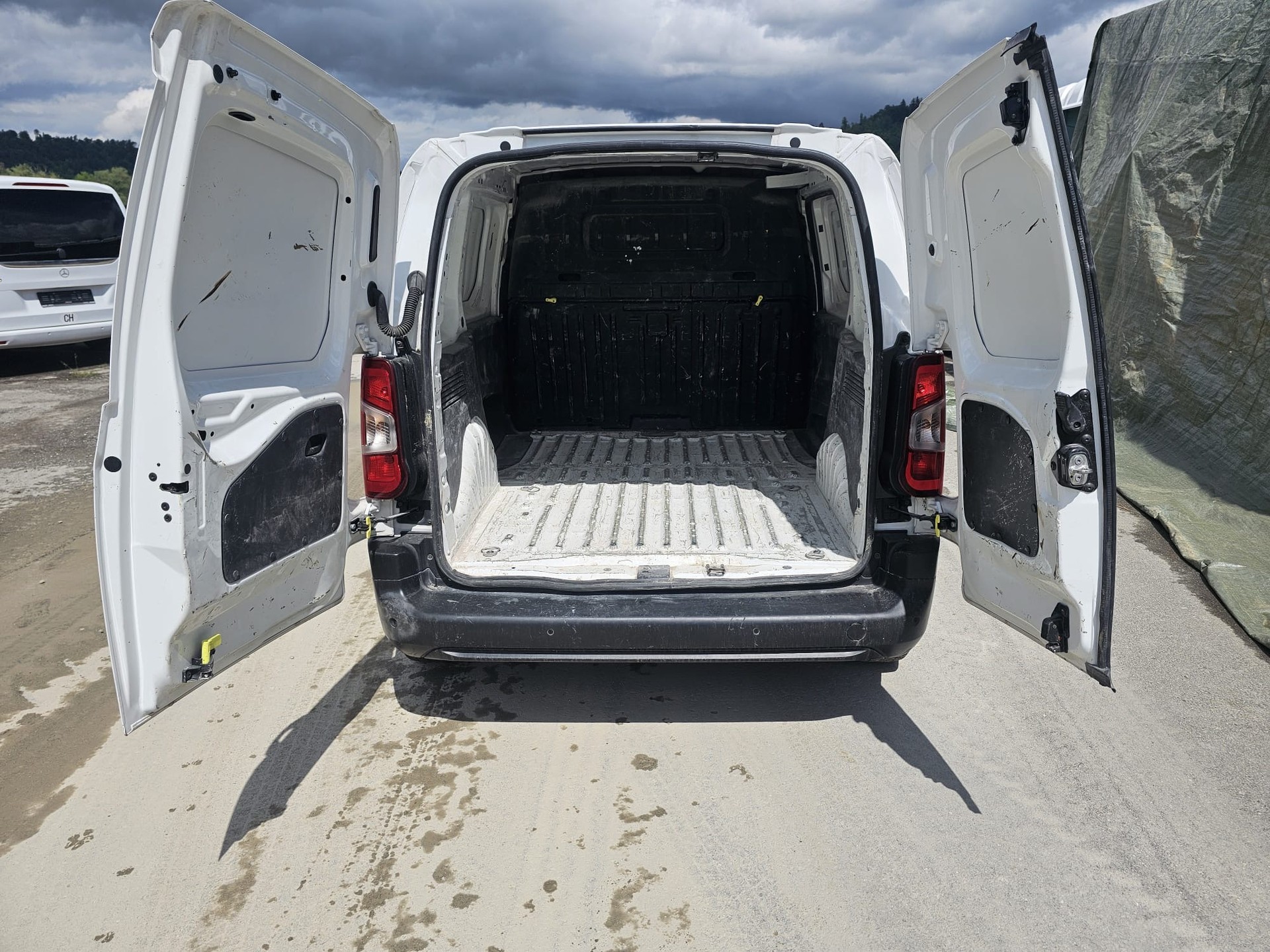 PEUGEOT Partner 1.5 Blue HDi s/s Pro 650kg-image-6