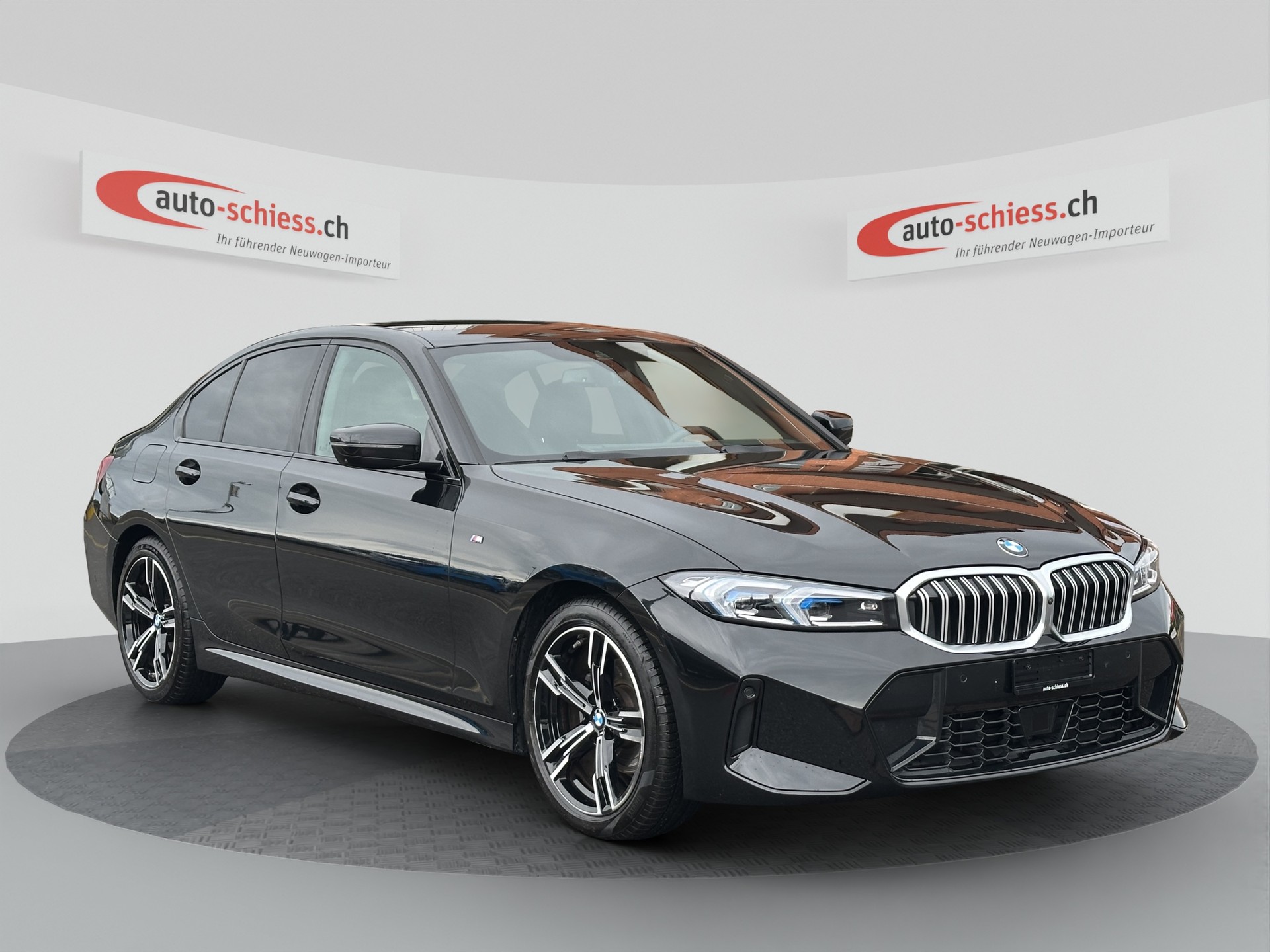 BMW 320d xDrive M Sport Steptronic-image-0