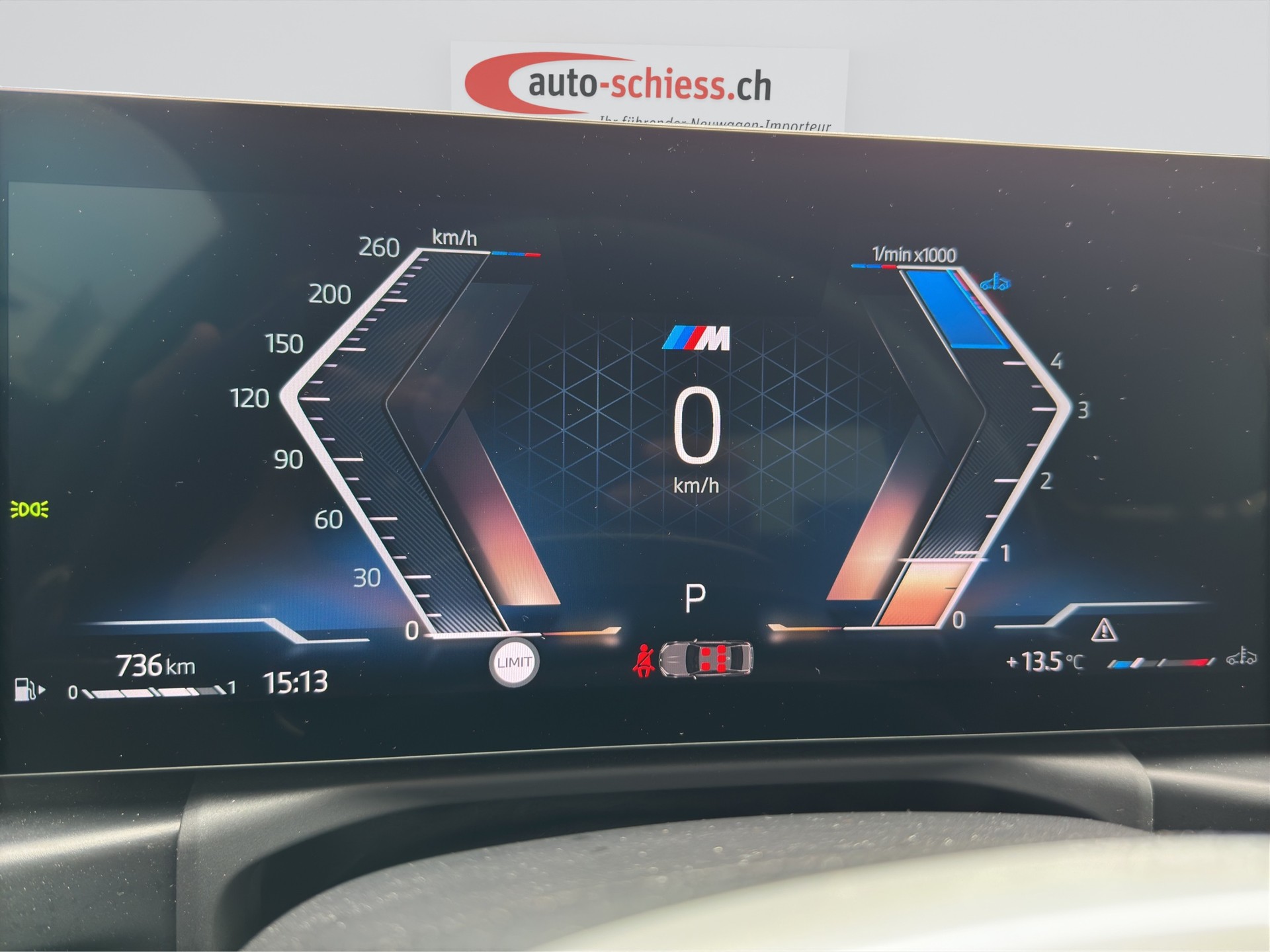 BMW 320d xDrive M Sport Steptronic-image-11