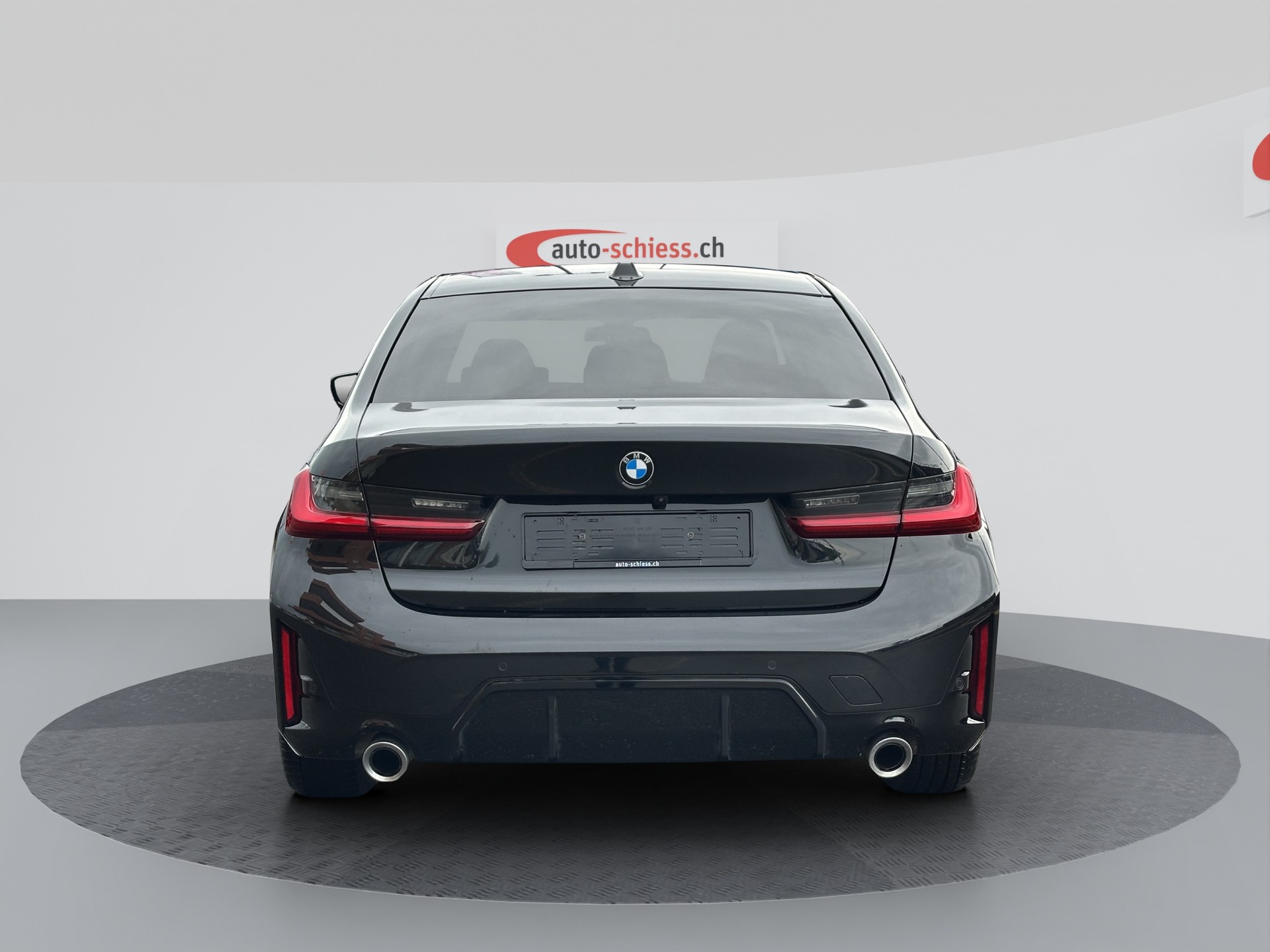BMW 320d xDrive M Sport Steptronic-image-3