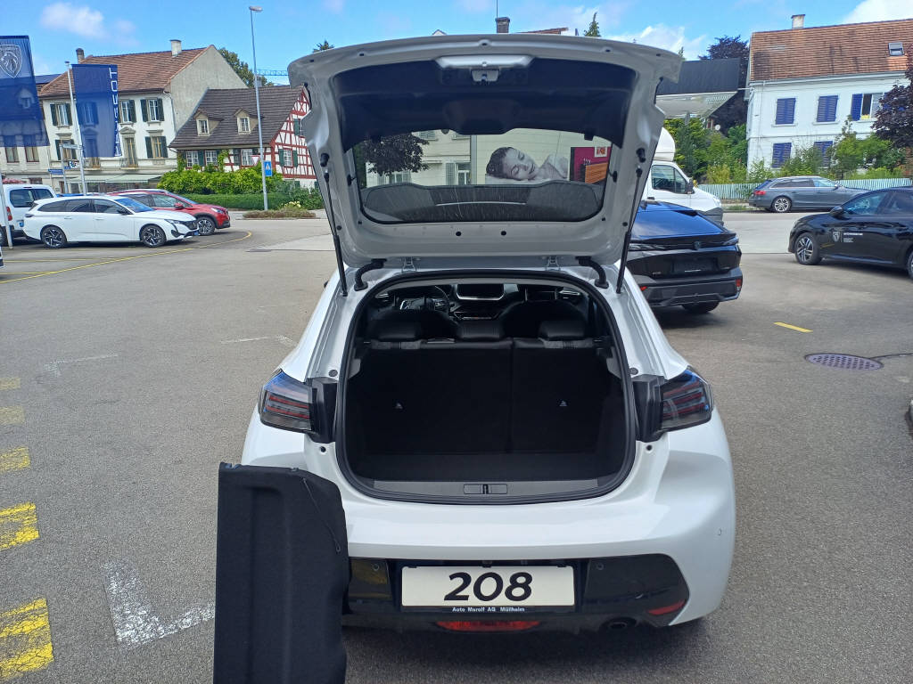PEUGEOT 208 1.2 Hybrid Allure-image-15