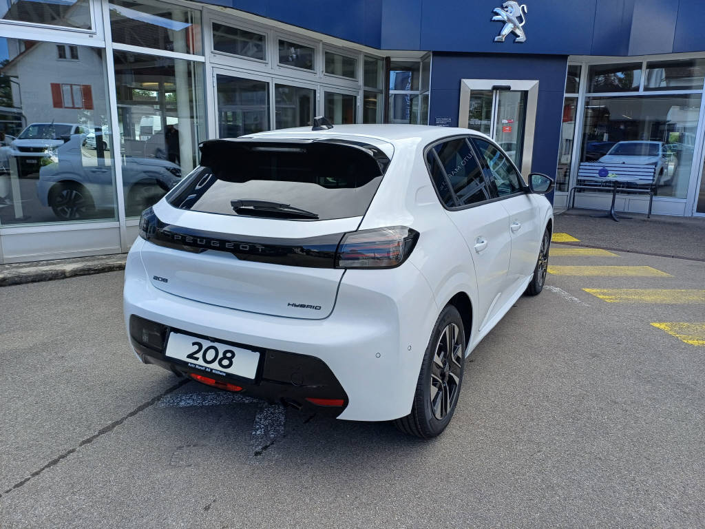 PEUGEOT 208 1.2 Hybrid Allure-image-2