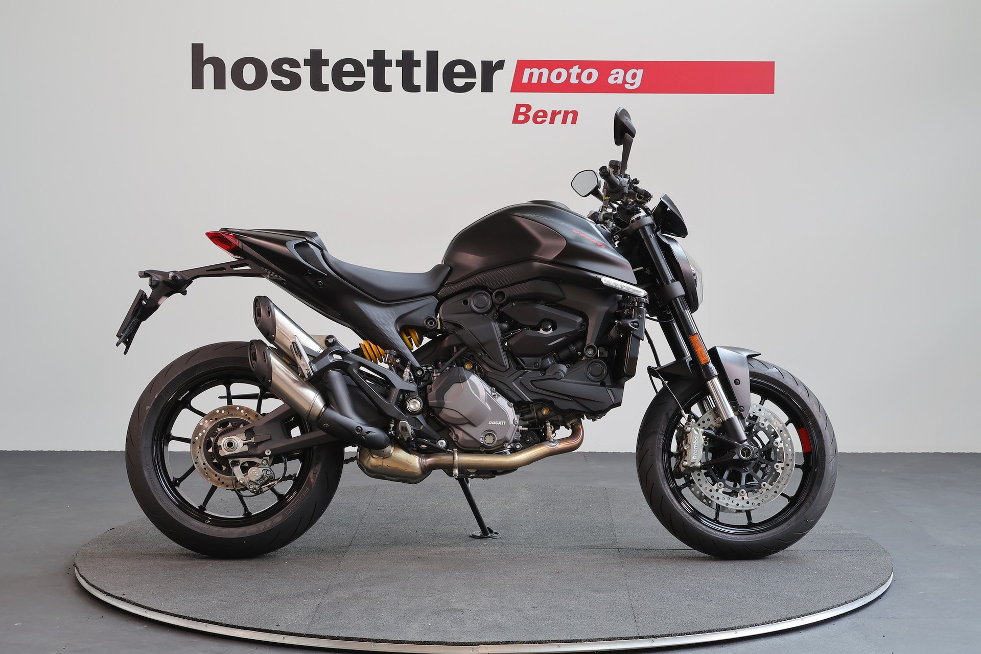 DUCATI Monster +-showroom-element-1
