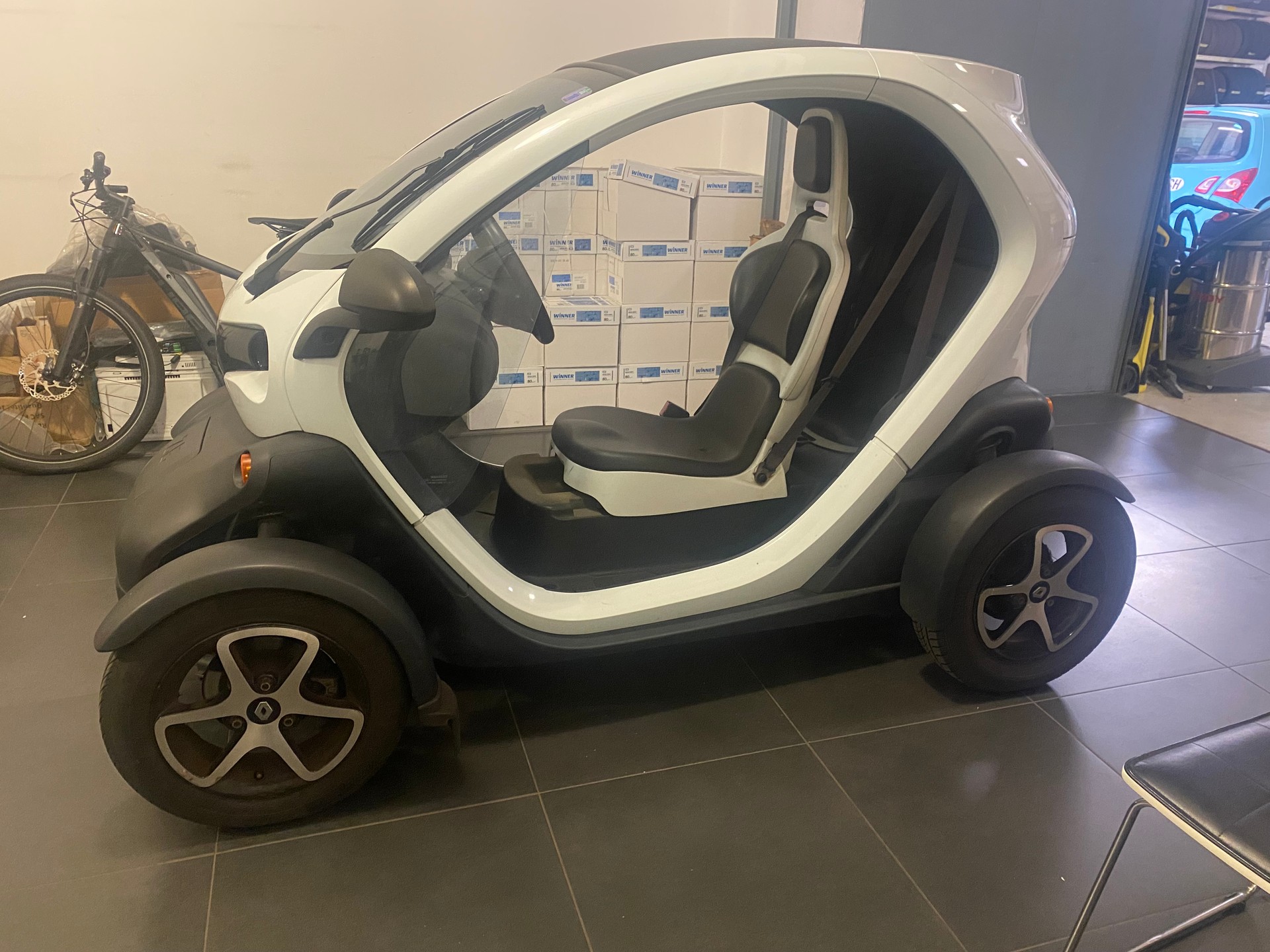 RENAULT Twizy Z.E. Technic (Batterie Miete)-image-1