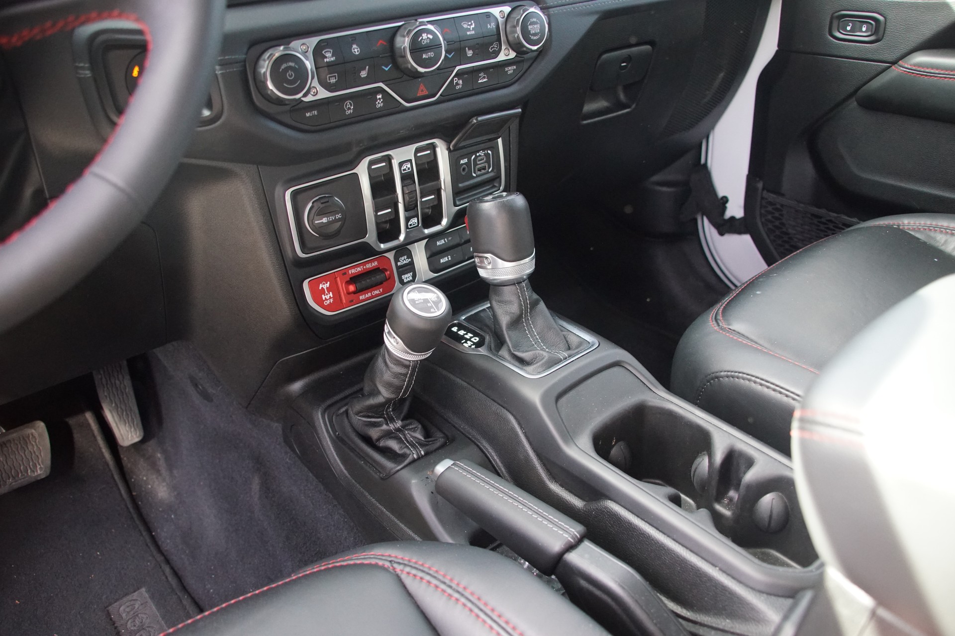 JEEP Wrangler X 3.6 V6 NEW Modell-image-6
