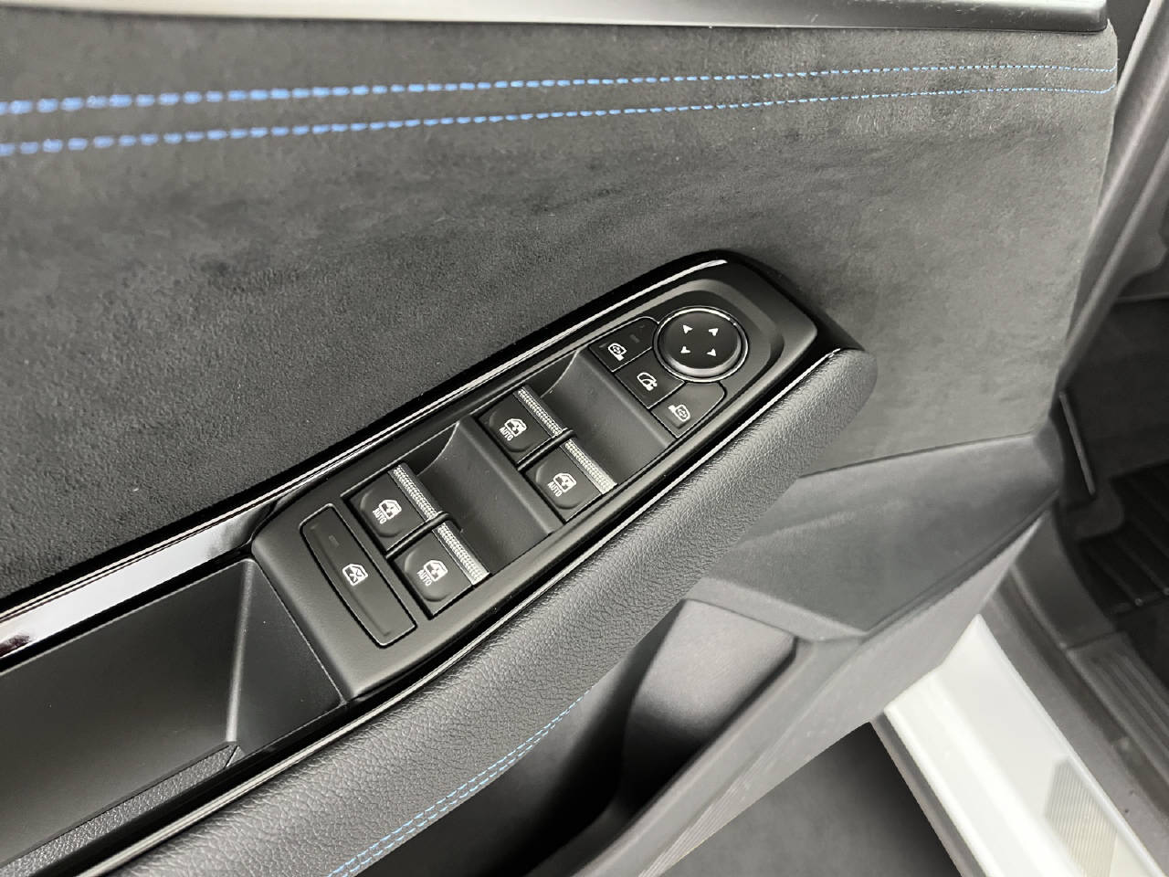 RENAULT Austral 1.2 E-Tech esprit Alpine-image-14