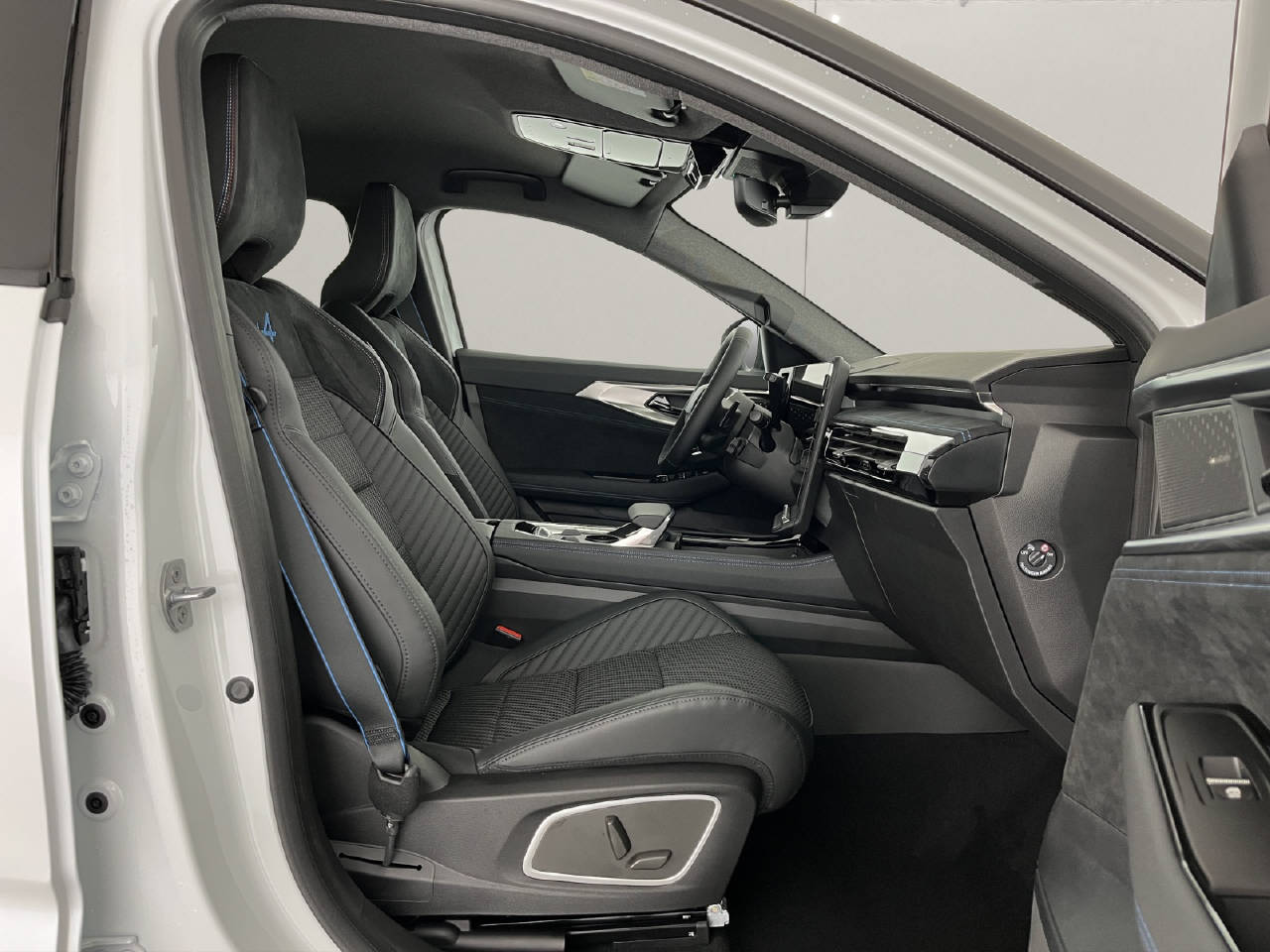 RENAULT Austral 1.2 E-Tech esprit Alpine-image-15