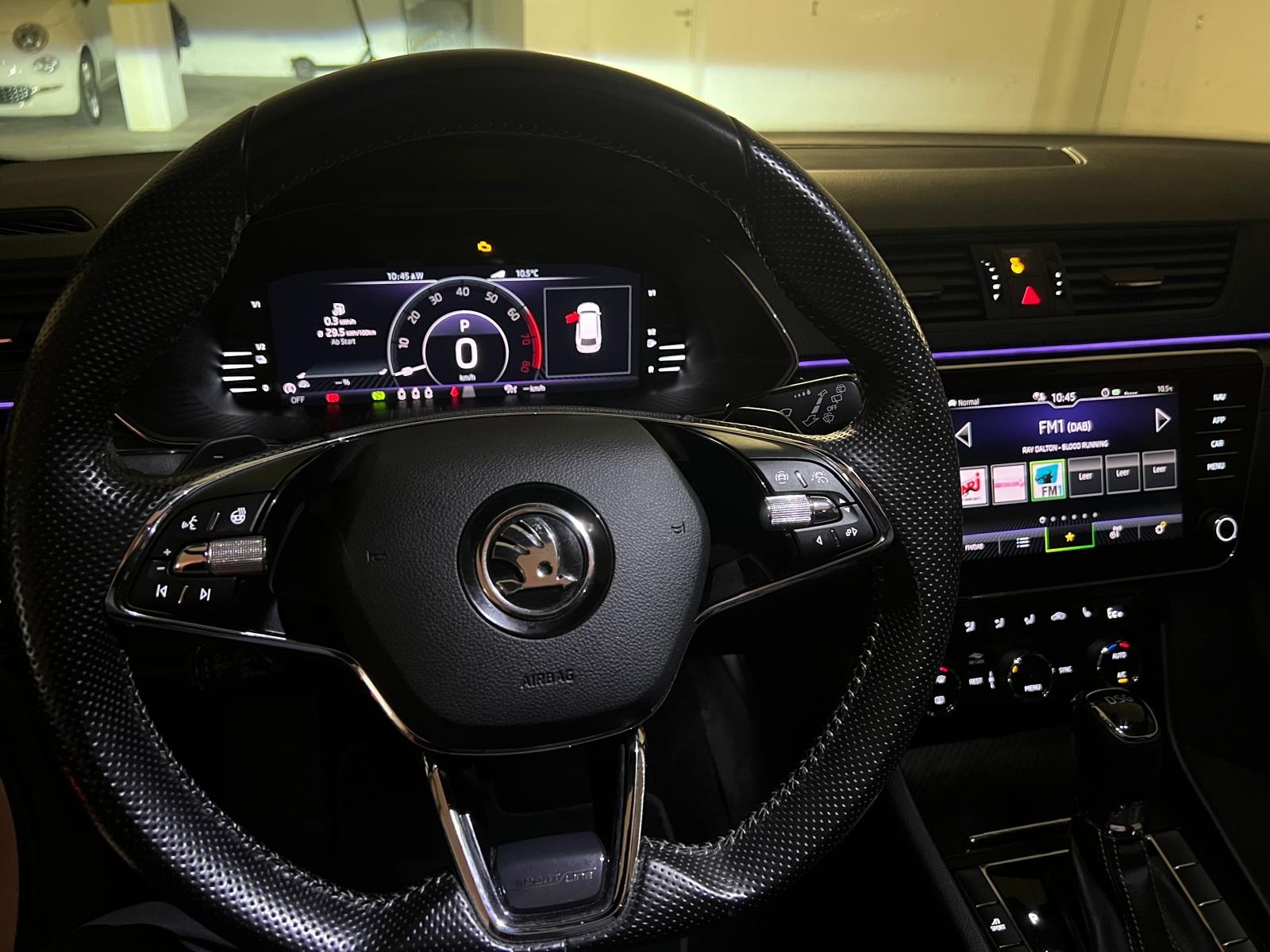 SKODA Superb 1.4 TSI PHEV SportLine DSG-image-5