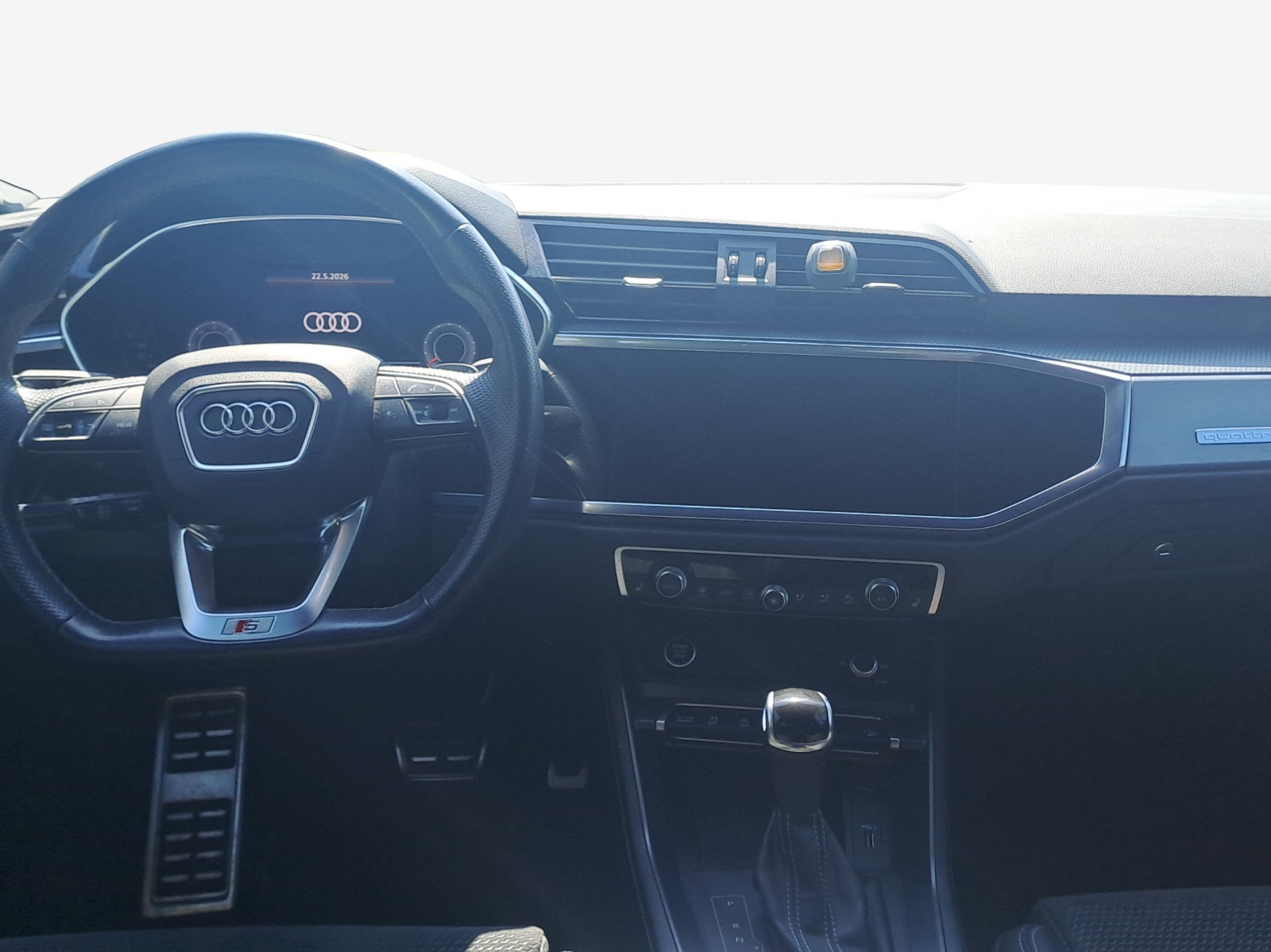AUDI Q3 40 TDI S line Attraction quattro S-tronic-image-8
