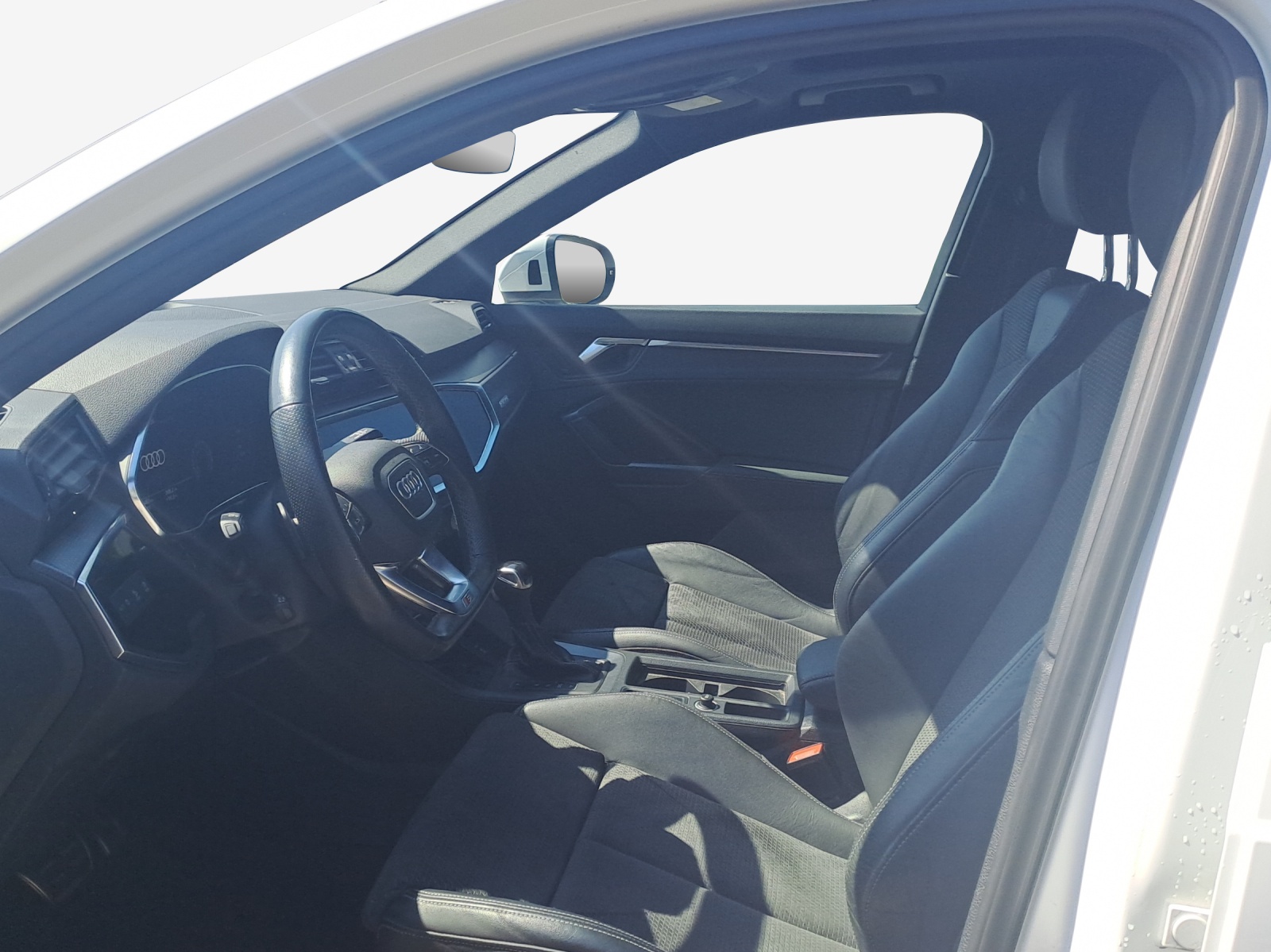 AUDI Q3 40 TDI S line Attraction quattro S-tronic-image-7